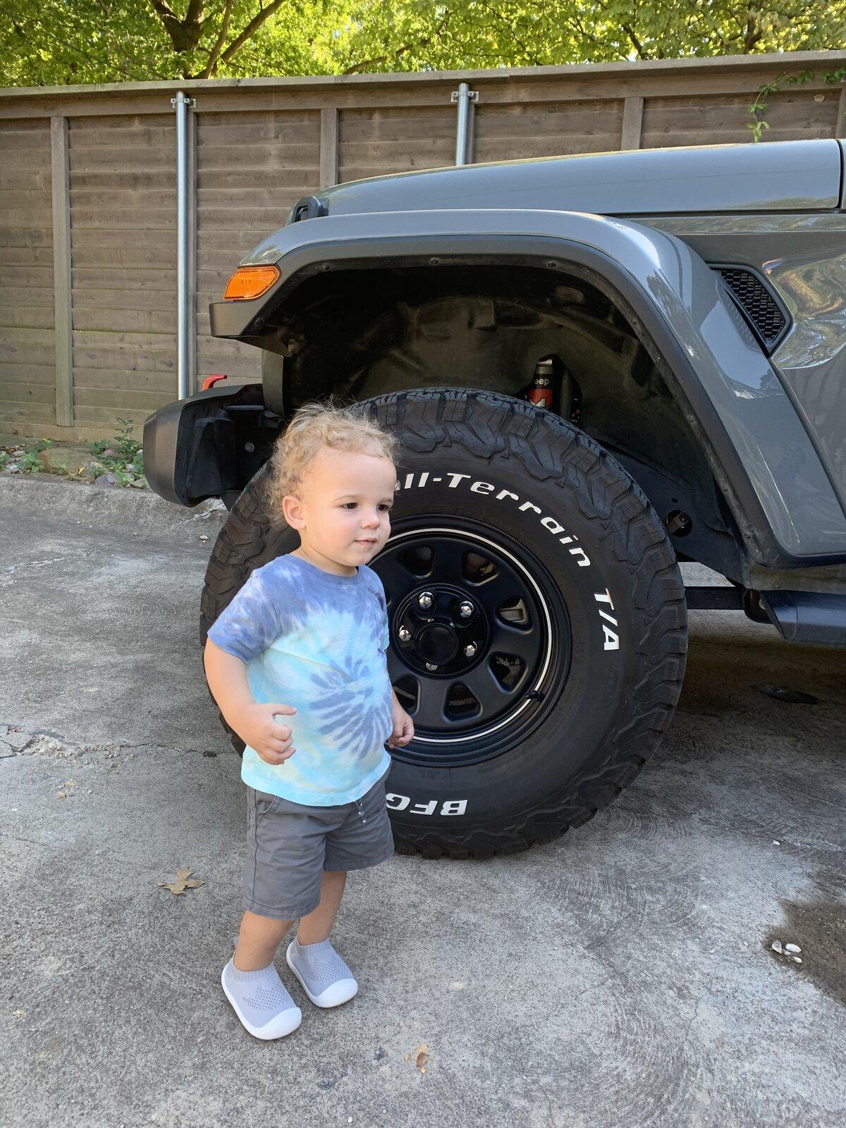 Jeep Gladiator Gladiator as…child height measuring chart?? 1F8B9FC1-6A5D-4D06-97E5-60964C113197