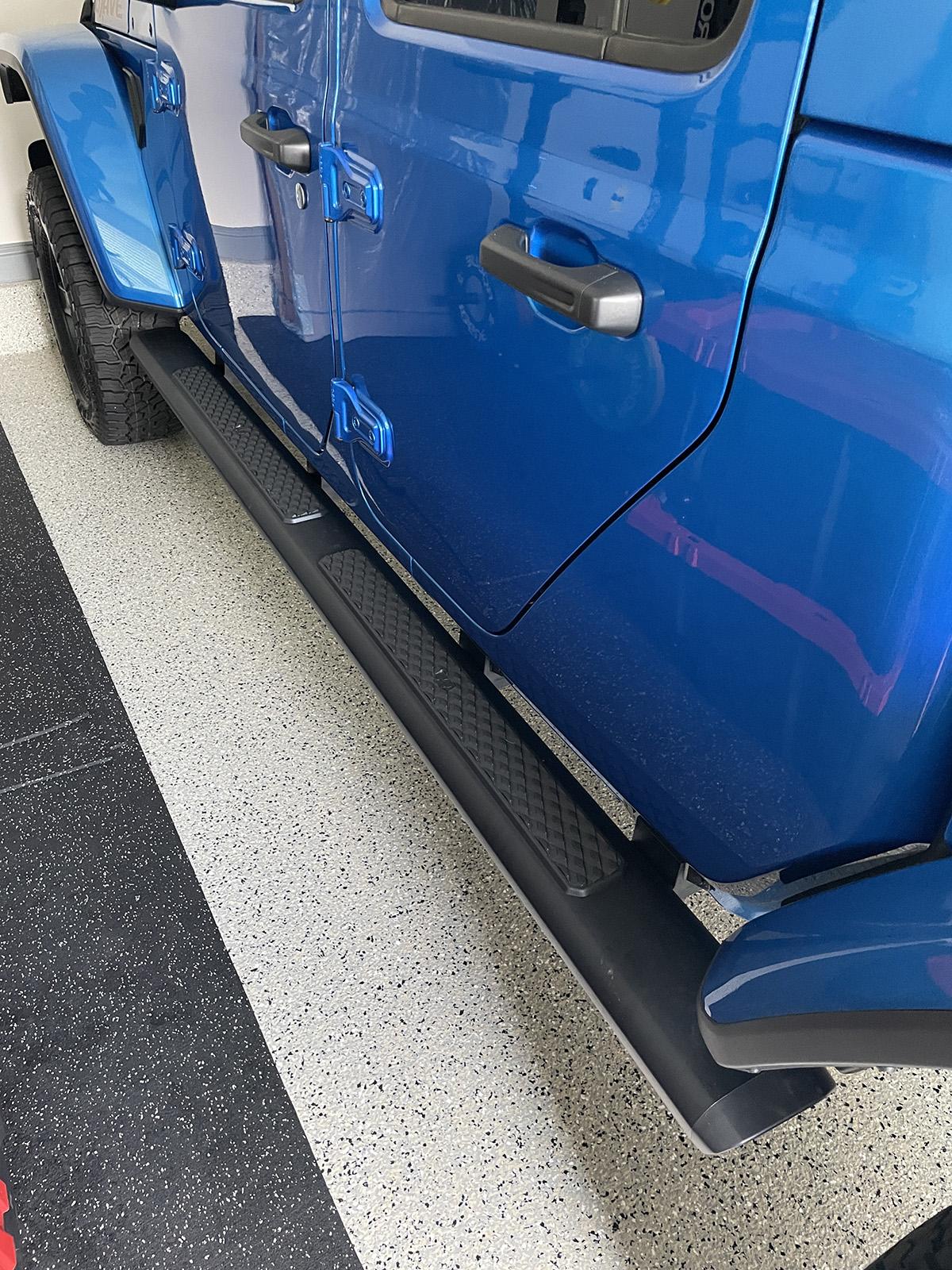 Jeep Gladiator Mopar Tubular Side Steps IMG_4515.JPG