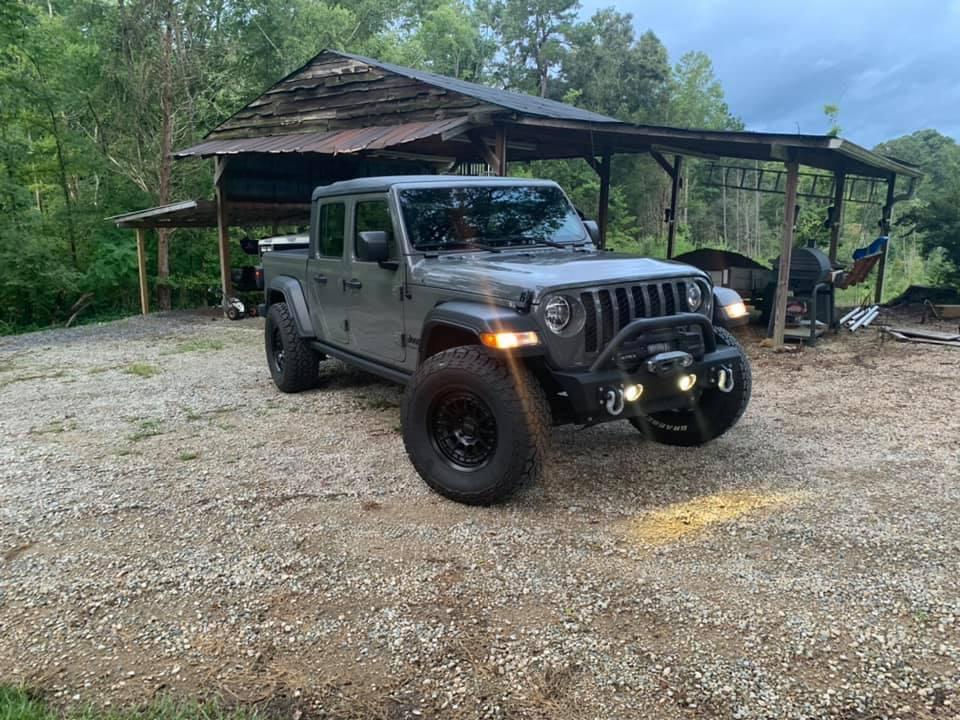 Jeep Gladiator Would you feel comfortable towing... 04BC6FE6-81D5-4711-8A5B-75350AFE385C