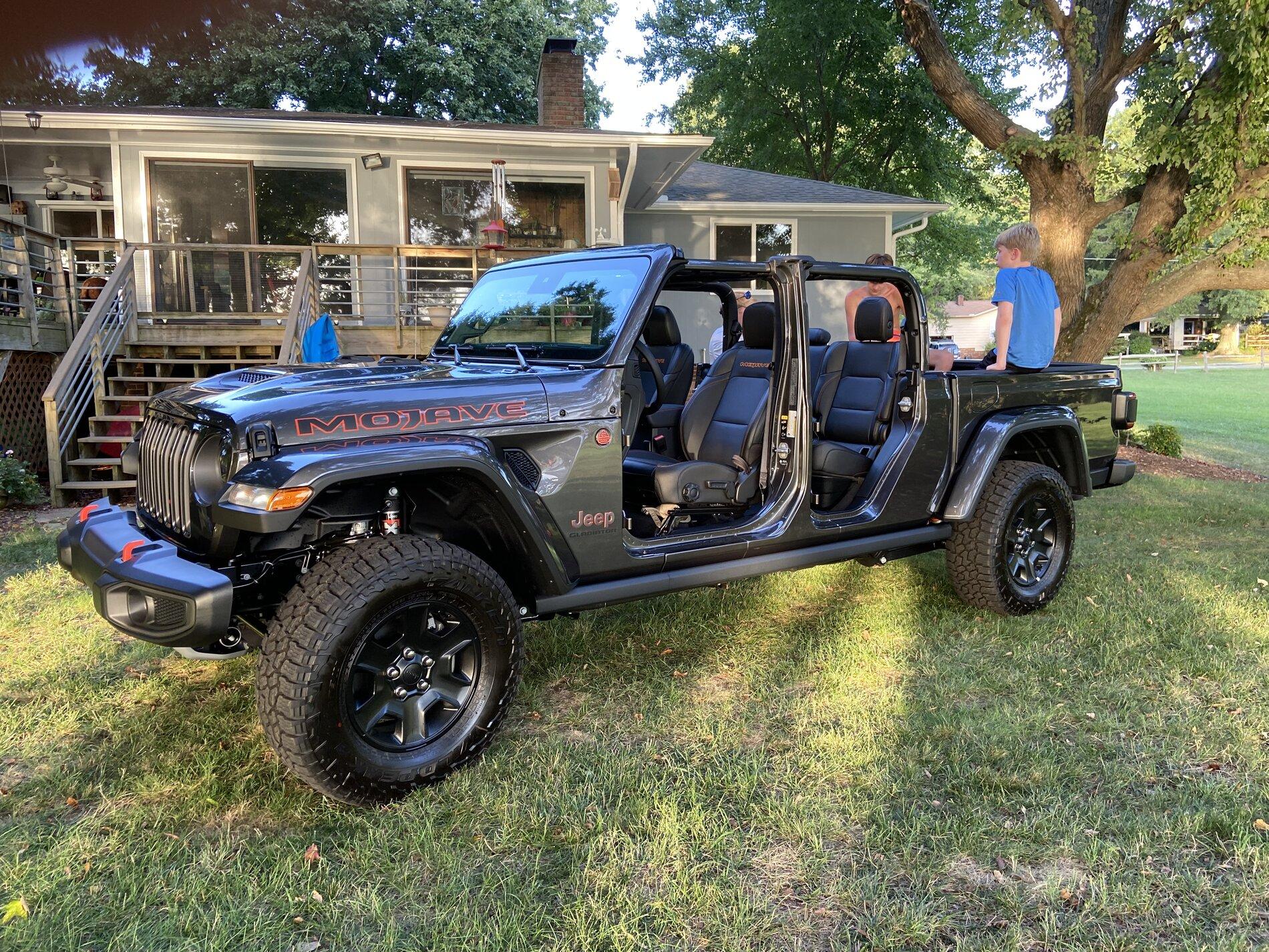 Jeep Gladiator GRANITE CRYSTAL JT Gladiator Club 2021-08-28 19.16.14