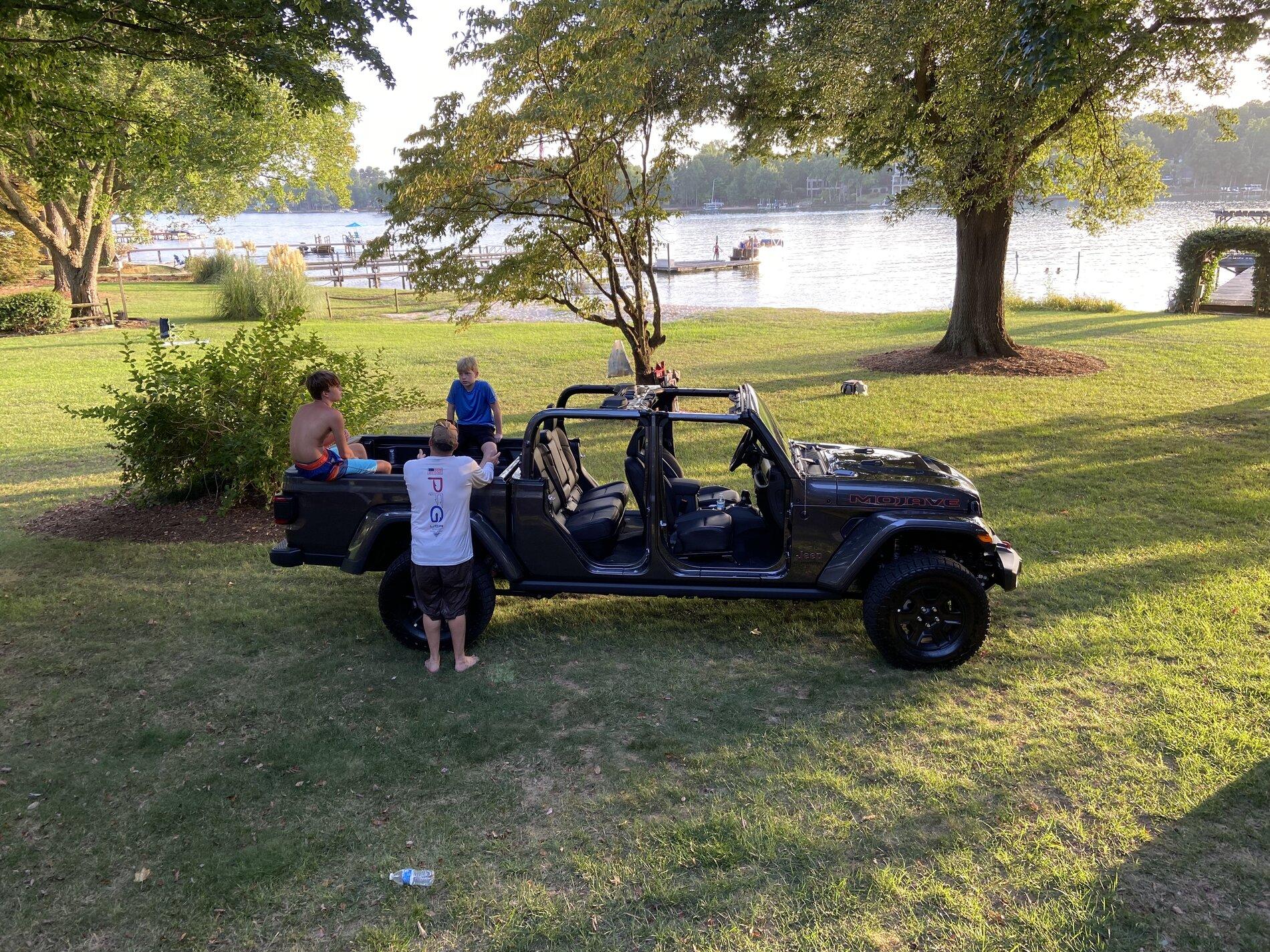 Jeep Gladiator Took Delivery of Your JT? Sign in Here! 2021-08-28 19.16.43