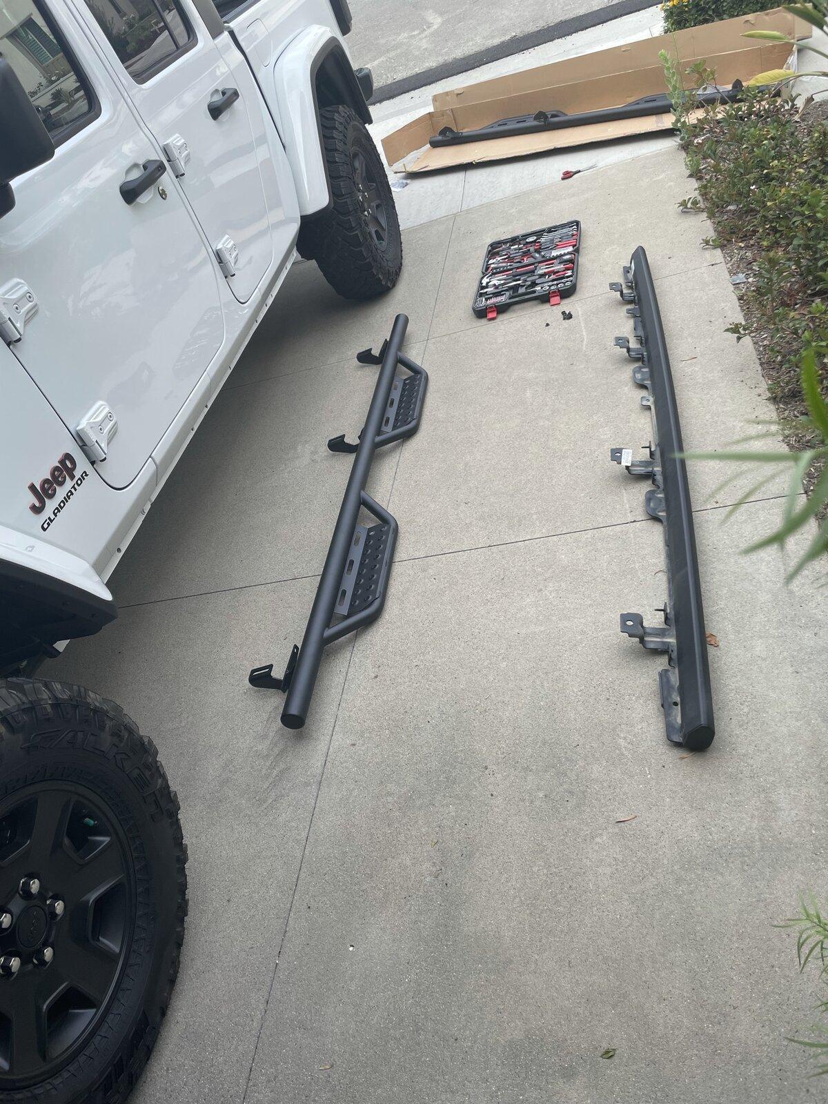 Jeep Gladiator 2021 Mojave/Rubicon Side Sills IMG_1251.JPEG