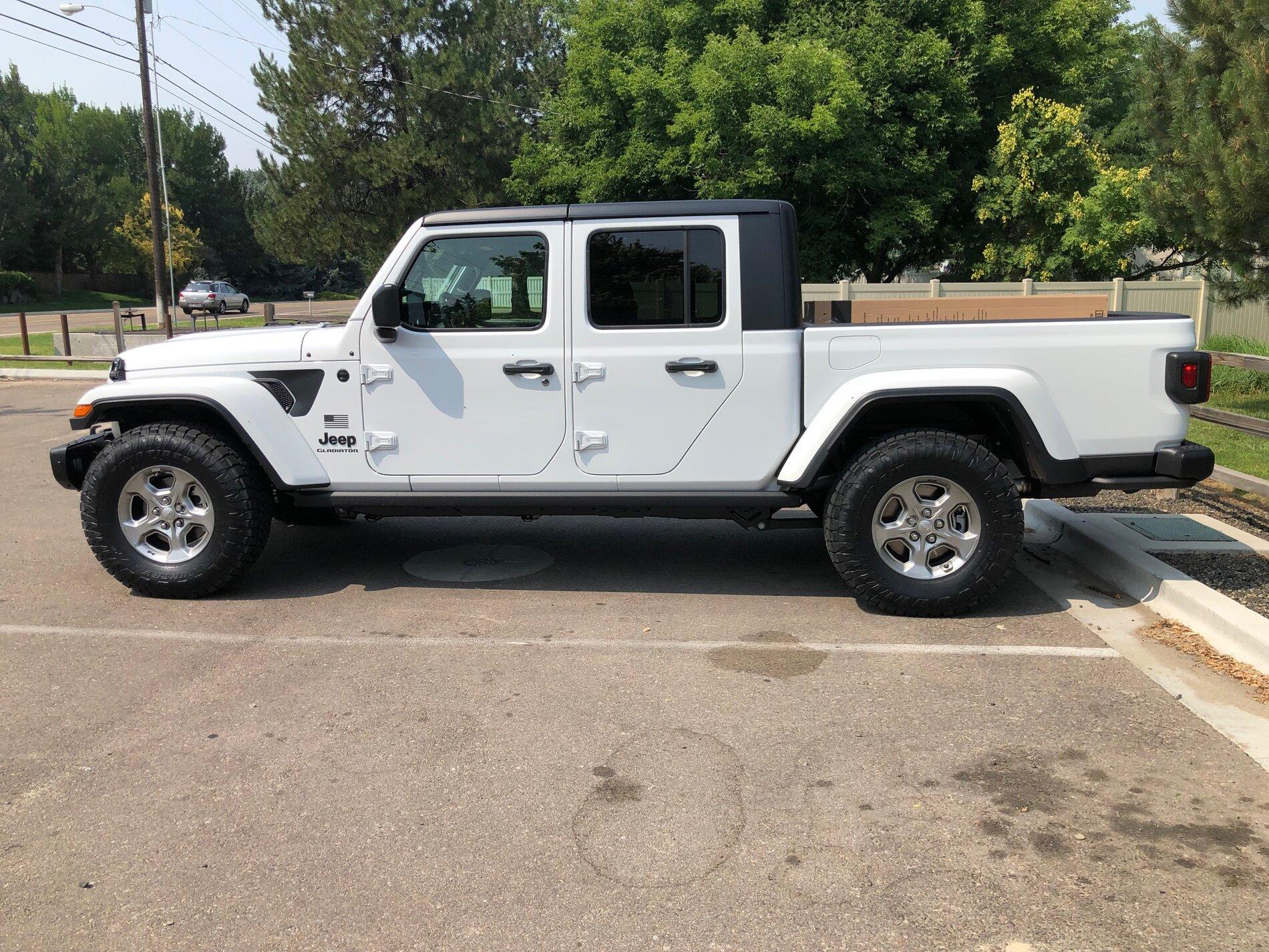 Jeep Gladiator Teraflex 1.5” leveling kit on JTO ? IMG_2313[20295]