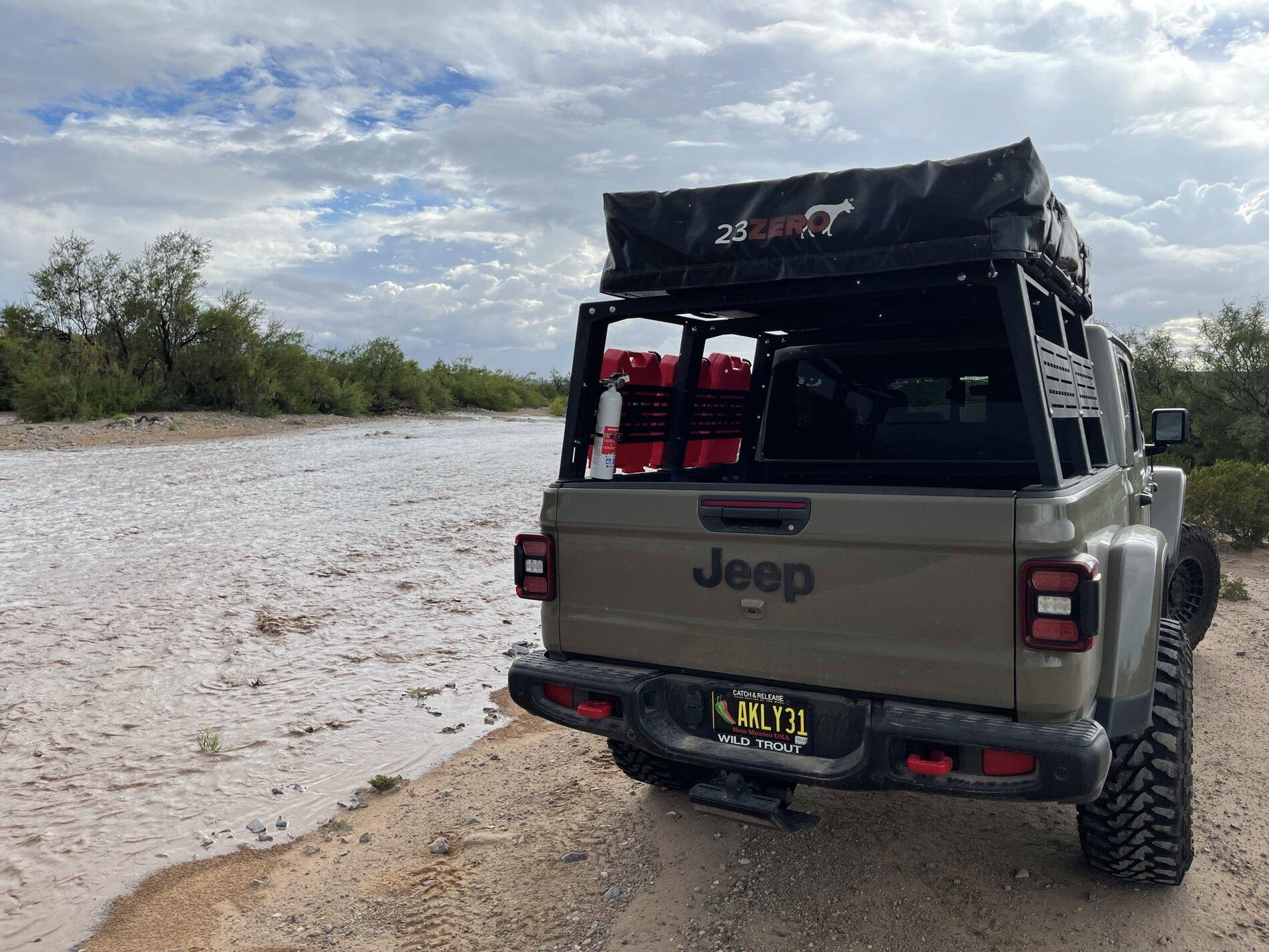 Jeep Gladiator Water in the desert… 9A63806C-EBAE-4A9D-BA28-B81B9625E0F1