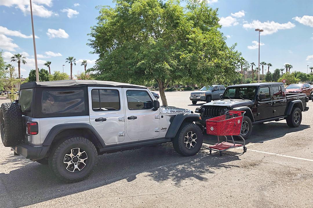 Jeep Gladiator Jeeps Parking Next To Jeeps Jeeps