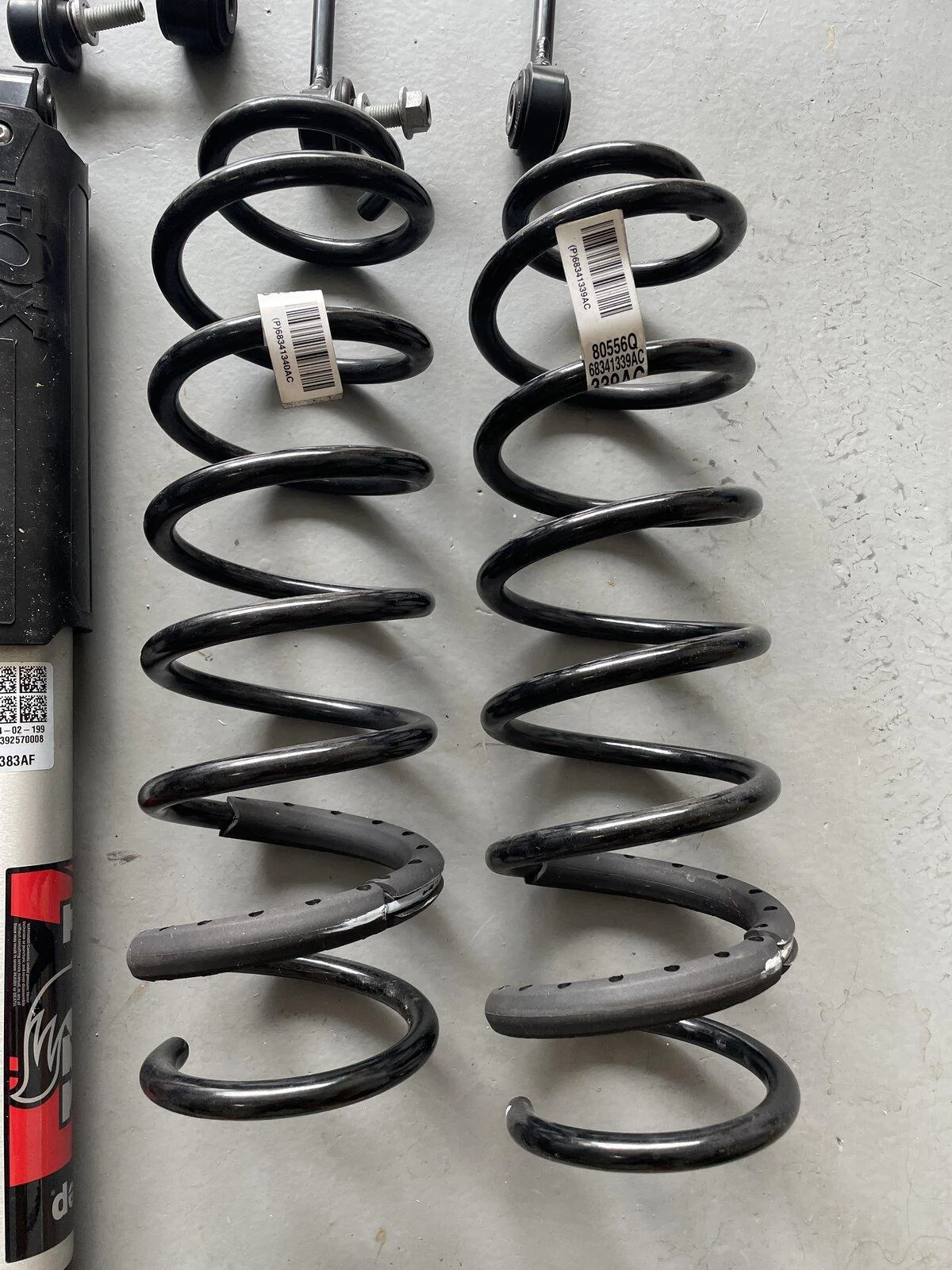 Jeep Gladiator Rubicon Take-off Suspension Parts and Synergy Steering Stabilizer Relocation Kit IMG_6458