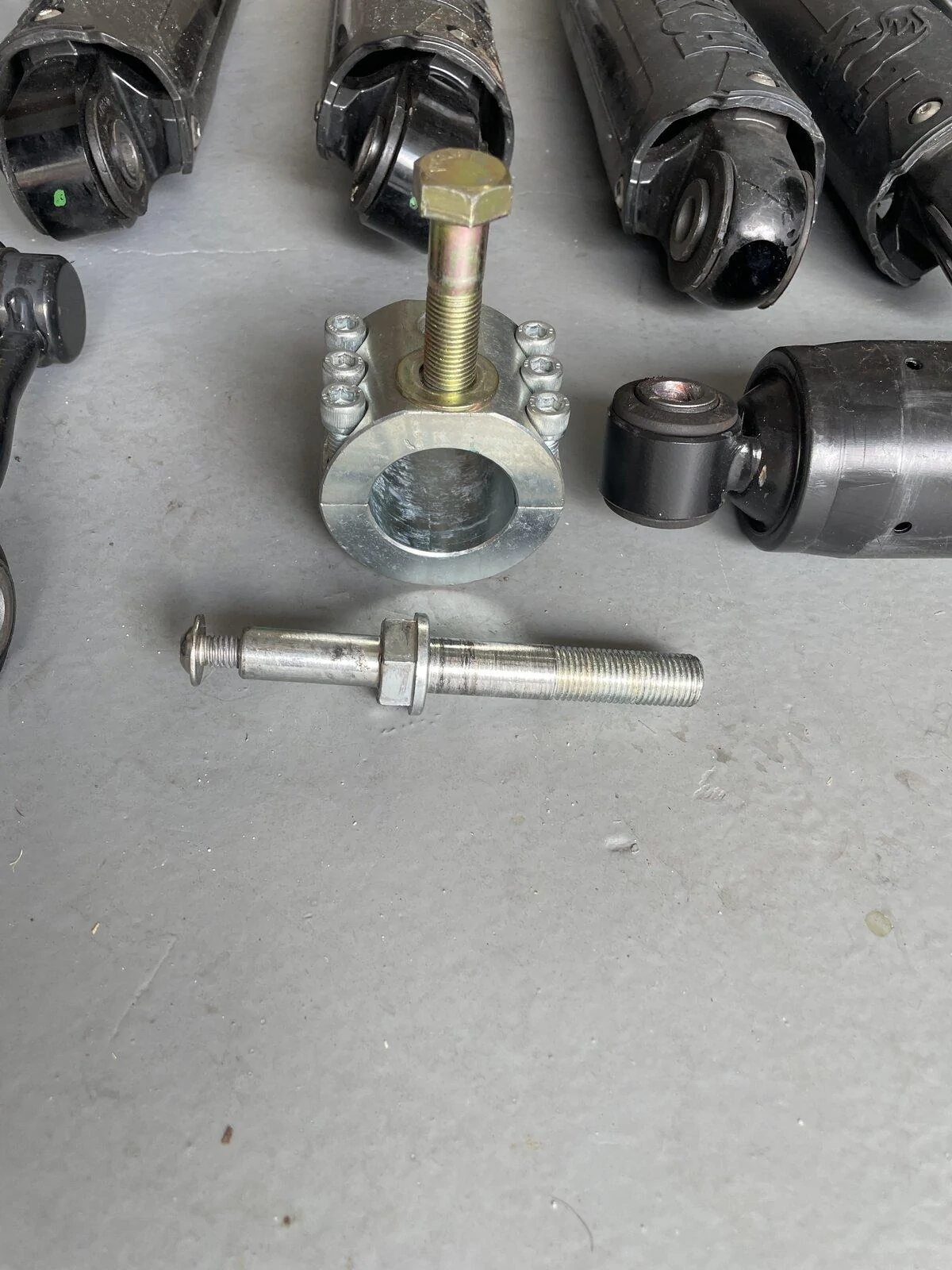 Jeep Gladiator Rubicon Take-off Suspension Parts and Synergy Steering Stabilizer Relocation Kit IMG_6459
