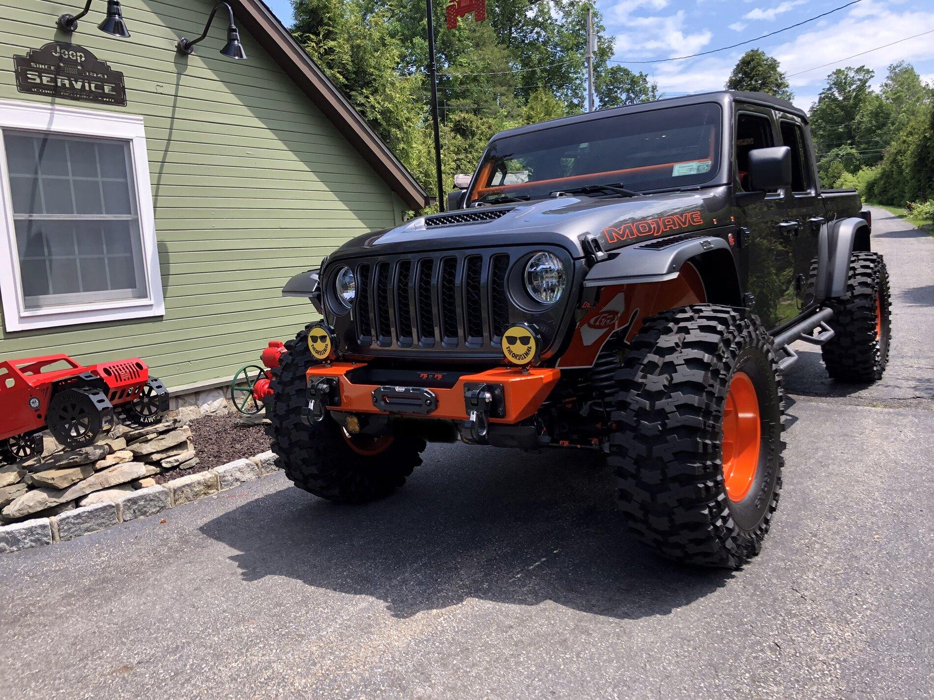 Jeep Gladiator GRANITE CRYSTAL JT Gladiator Club E8A5C0E7-F5F2-49D9-A71D-4EC4213F42ED
