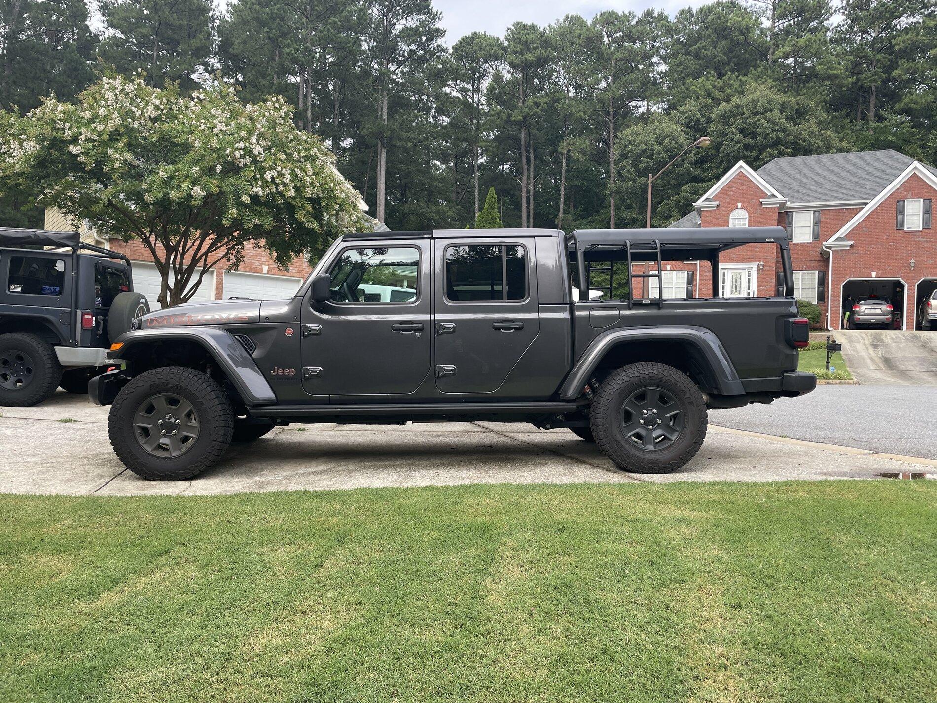 Jeep Gladiator Let's see those Mojave's and Mods 0619F5F7-30C5-4549-A7C2-AF15798D2468