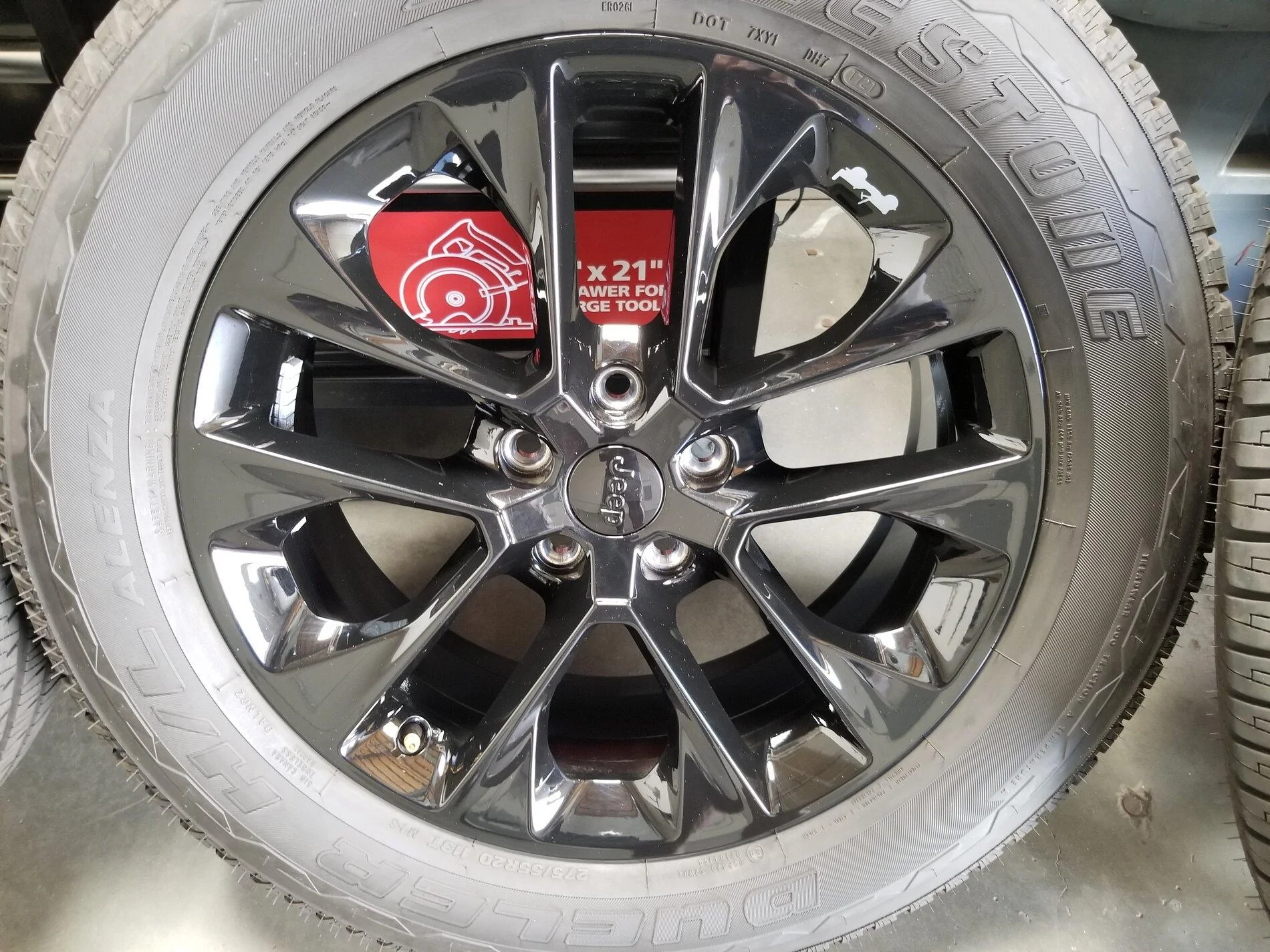 Jeep Gladiator Factory High Altitude 20x8 wheel and tire set. 20210825_143745