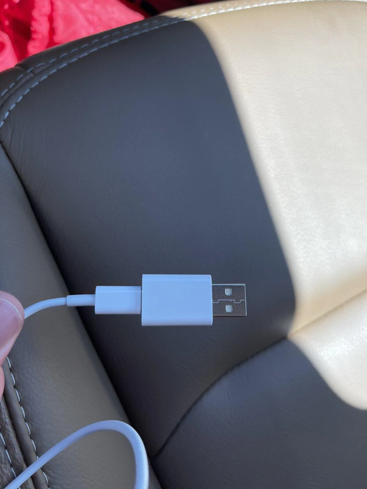 Jeep Gladiator Convert the center console USB-A to a USB-C? B9B7C748-336F-4CB6-B9D4-305E40085816