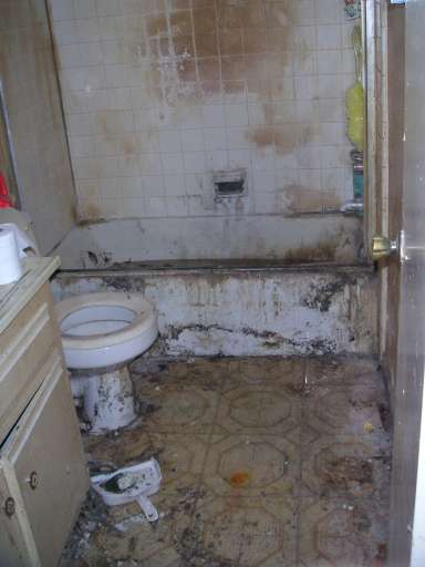 Jeep Gladiator Frustration is an understatement...... bathroom