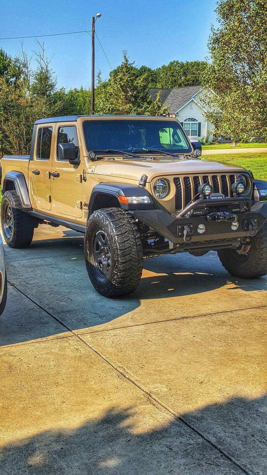 Jeep Gladiator 33" vs 37" tire performaces PXL_20210825_134024483.PORTRAIT-01
