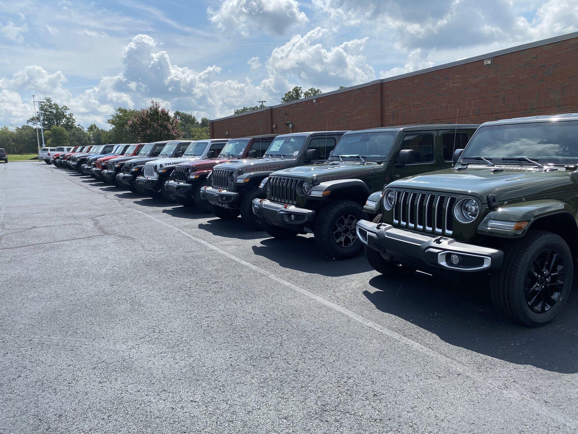 Jeep Gladiator Gupton Motors up to 8% below invoice 30FCBB79-5769-429F-9D23-47024E6E014B