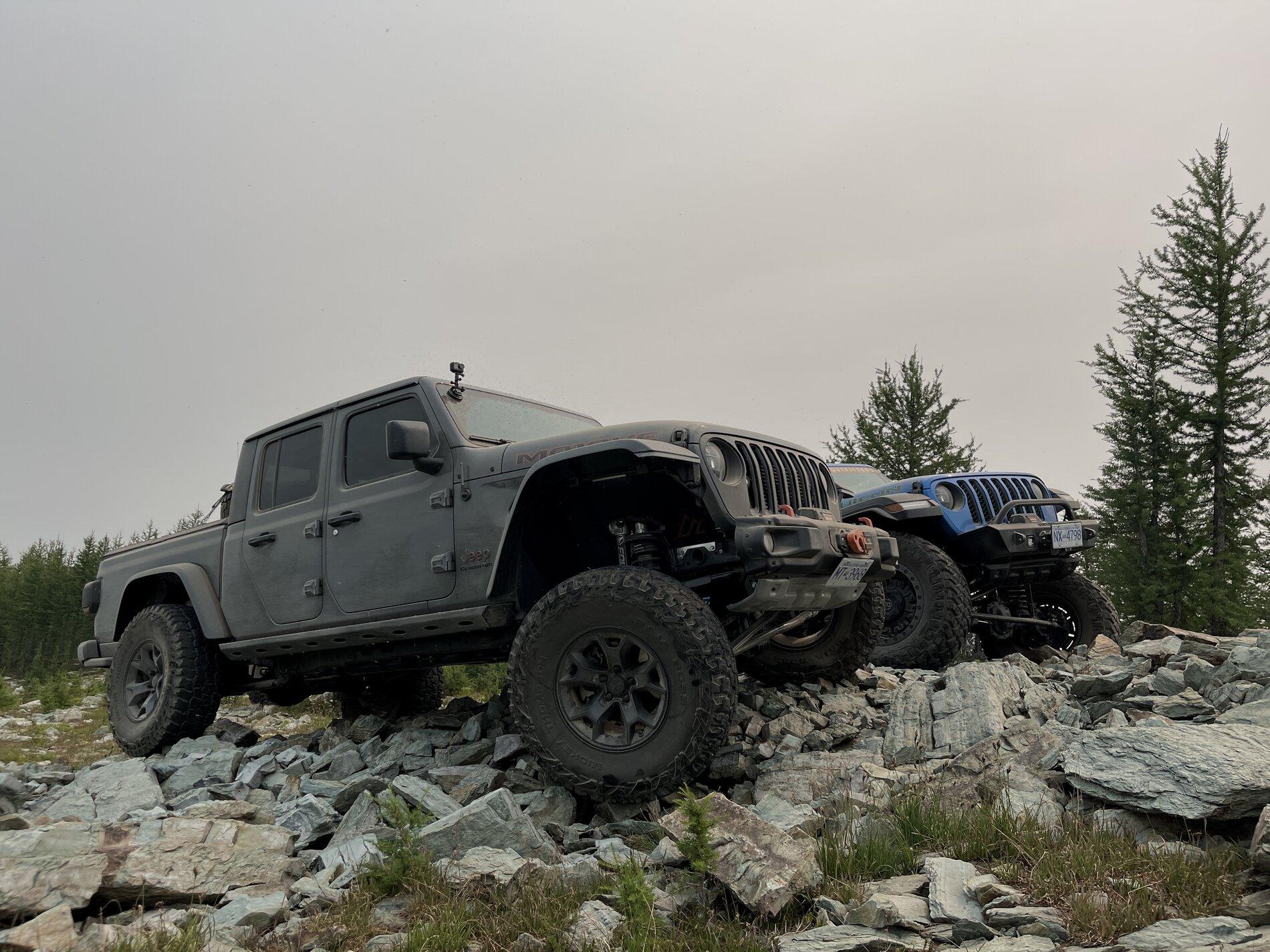 Jeep Gladiator Let's see those Mojave's and Mods B283AD2C-9CF3-41FA-A43F-7D5D53460252