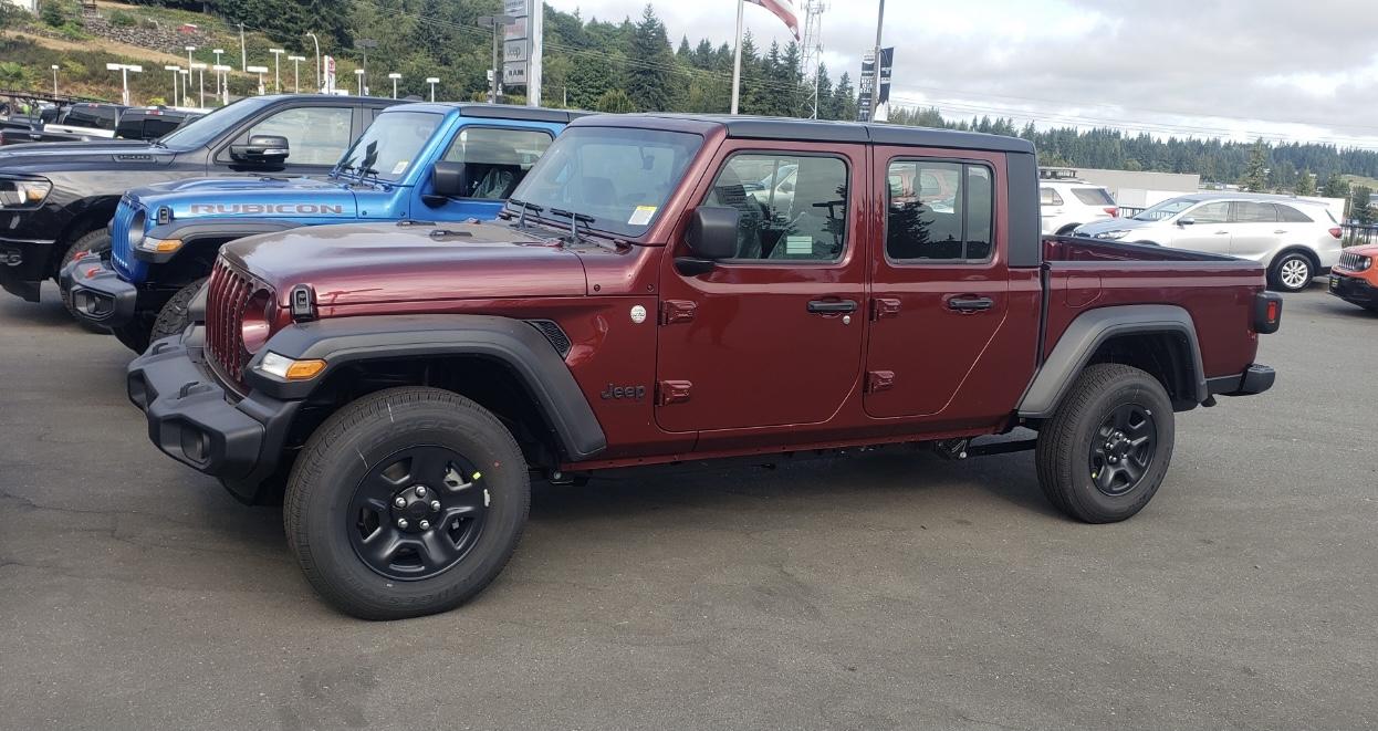 Jeep Gladiator 2 week old Sport build 27640115-7839-4D32-B4CE-68EDC77F56E3