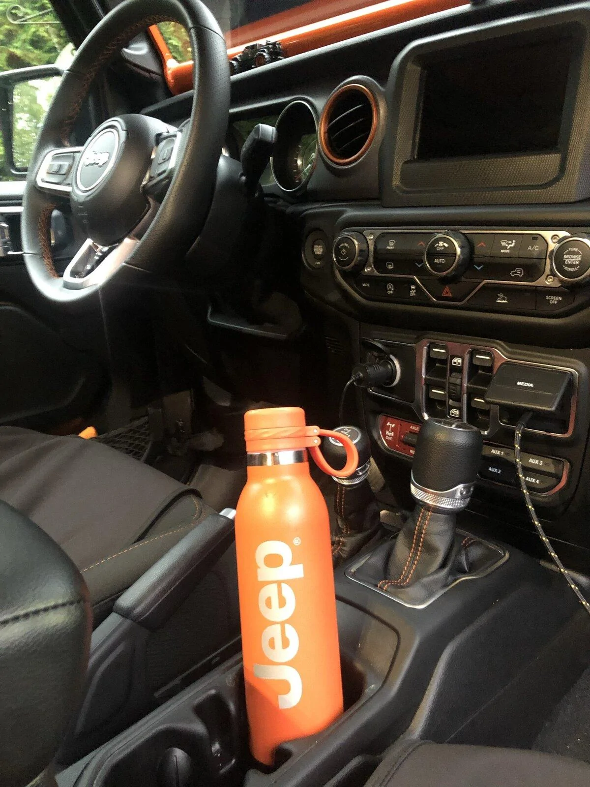 Jeep Gladiator Has anyone found the perfect Gladiator water bottle? 46C04B16-7C0E-4C6A-BBC0-892D5F45DE33