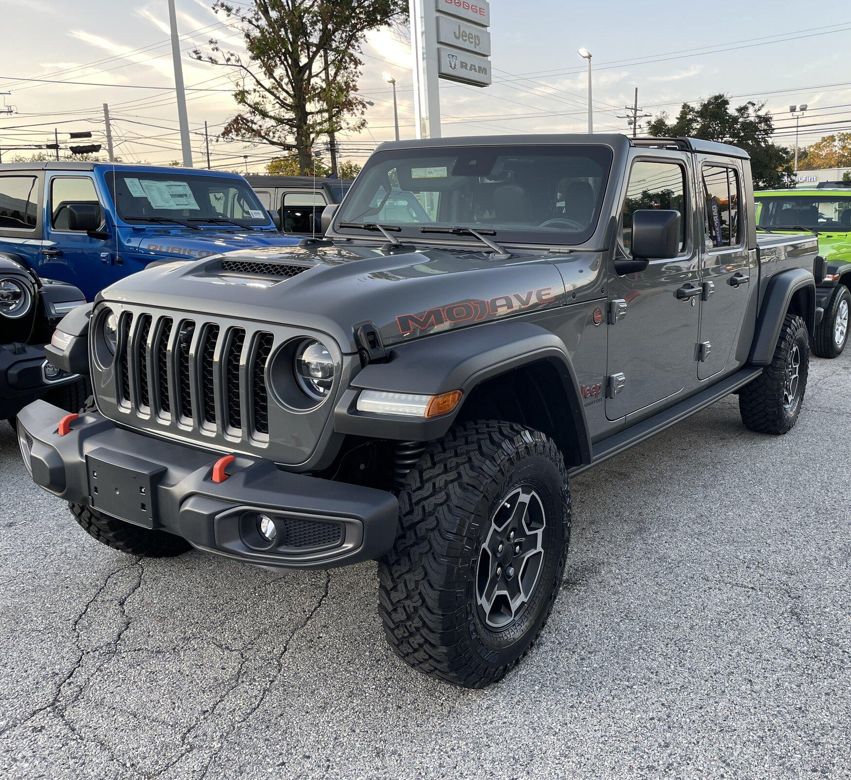 Jeep Gladiator MOJAVE Edition Gladiator JT Club FDB3E14F-CC62-44BF-B659-D979B907A9D1