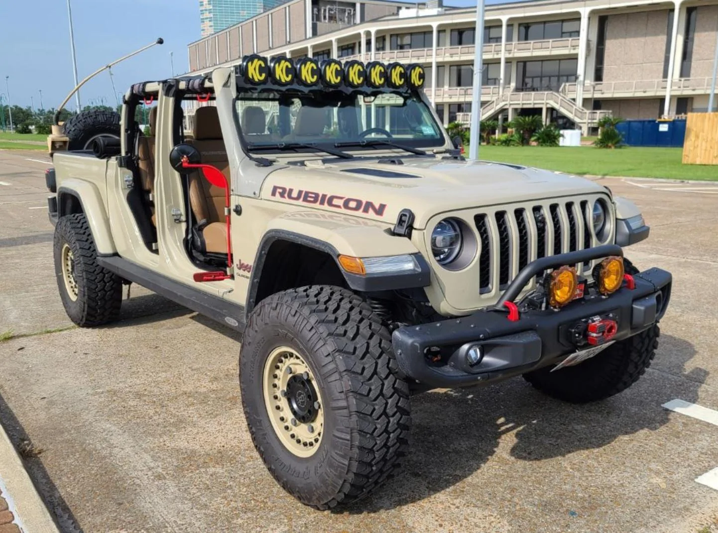 Jeep Gladiator GOBI Gladiator JT Club Front