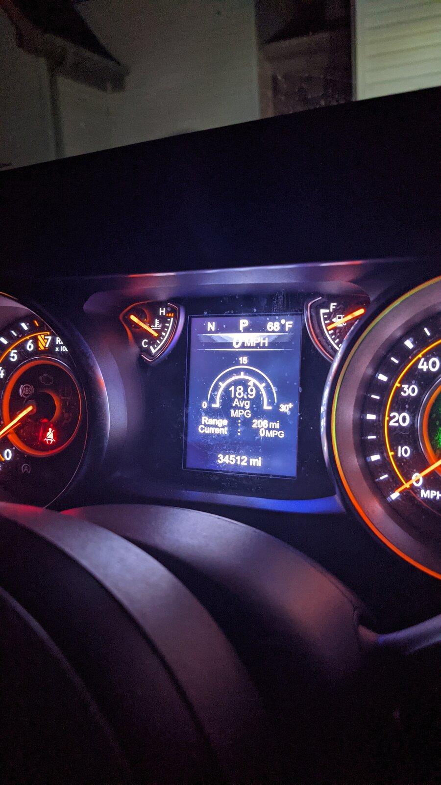 Jeep Gladiator JTR 513s mpg on 37s PXL_20210905_011706544