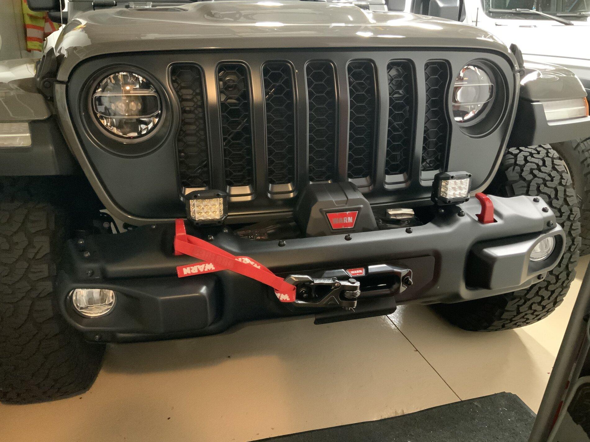 Jeep Gladiator A2JTRDII+BASE Camp 05E64574-C35D-4DB9-BF45-6DE19FB581BD
