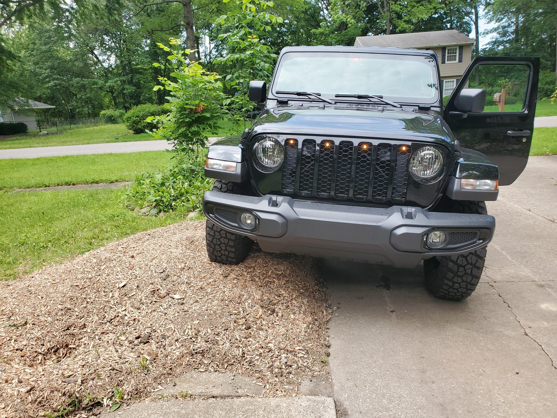 Jeep Gladiator Marker lights. 20210614_130422