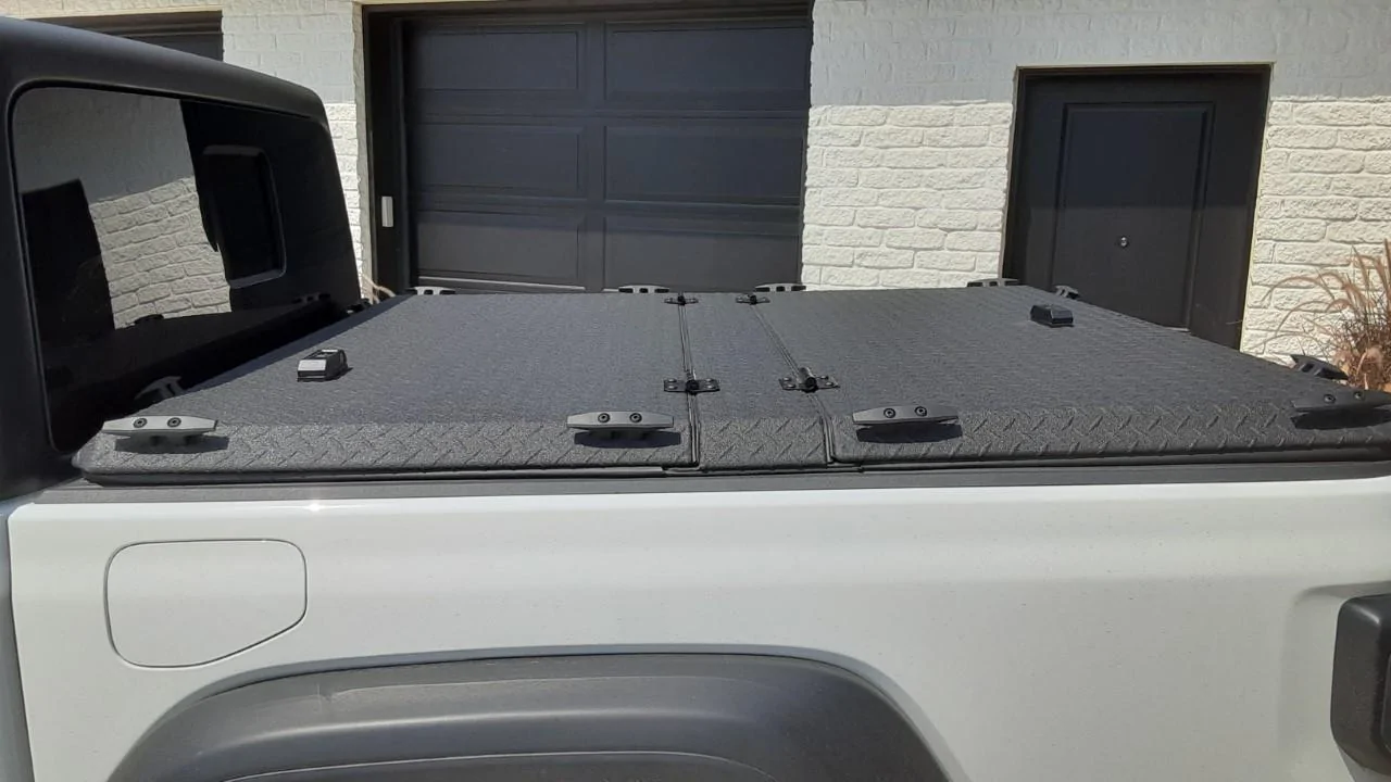 Jeep Gladiator DiamondBack HD Bed Cover $1200 thumbnail_20210903_134710