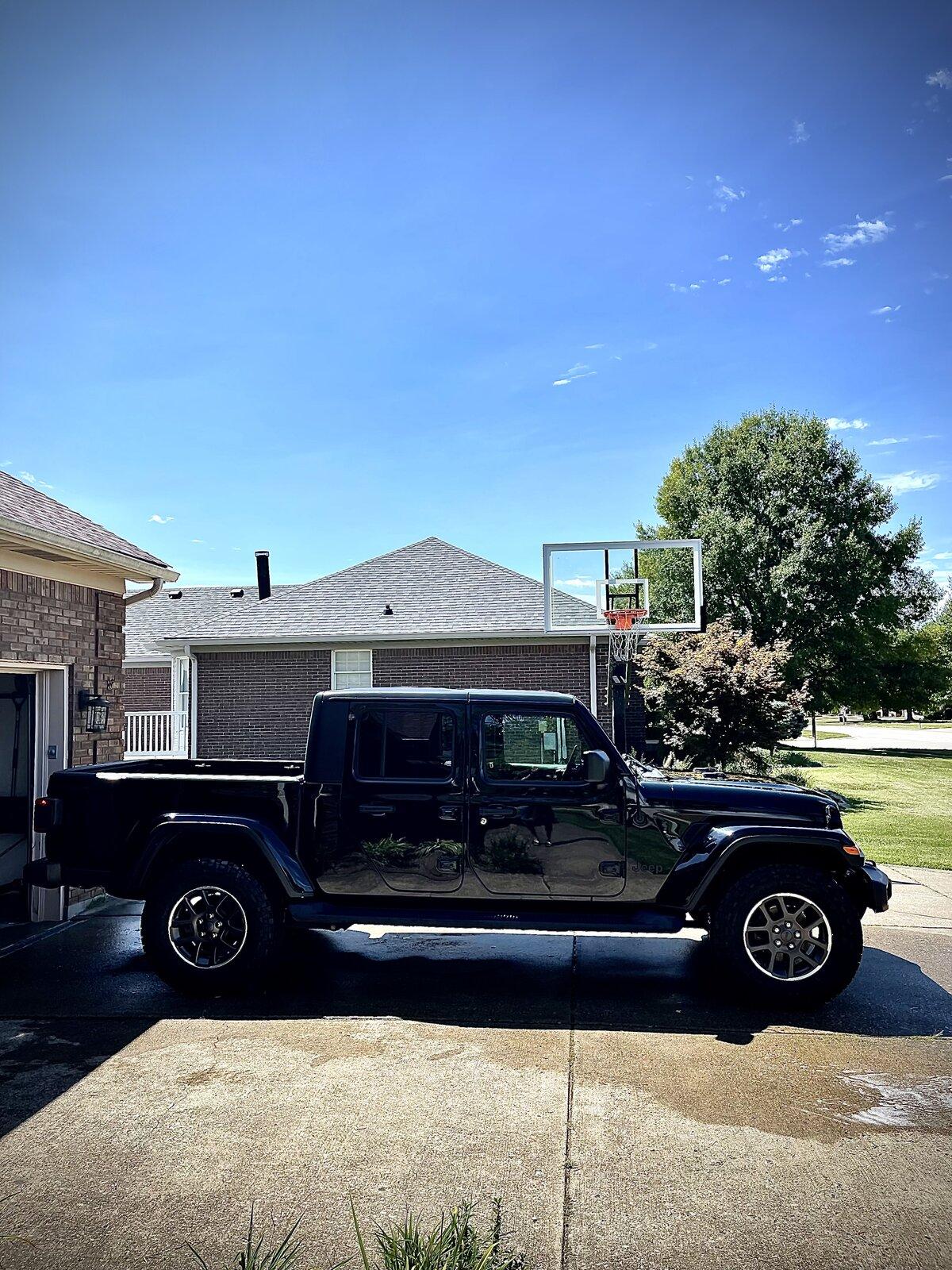 Jeep Gladiator The Philistine thread - non-lifted Gladiators and not likely to be, either C3F5487F-228D-43BA-8DA7-8D64F78BB06F