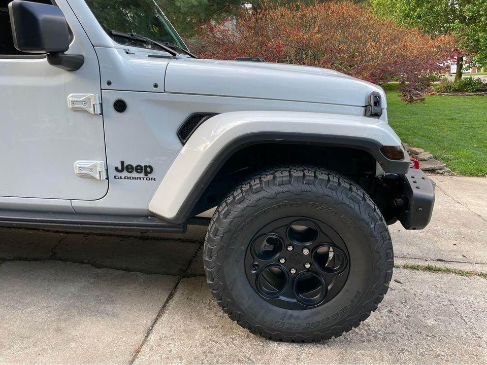 Jeep Gladiator AEV Savegre II Wheels & 35" BFG AT KO2 Tires (x5) 197140318_10226146214032048_7302043480291711286_n