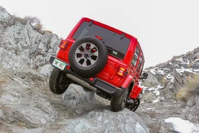 Jeep Gladiator 2021 Bronco 60B34BA3-48C7-470C-B488-6F4087600BDE