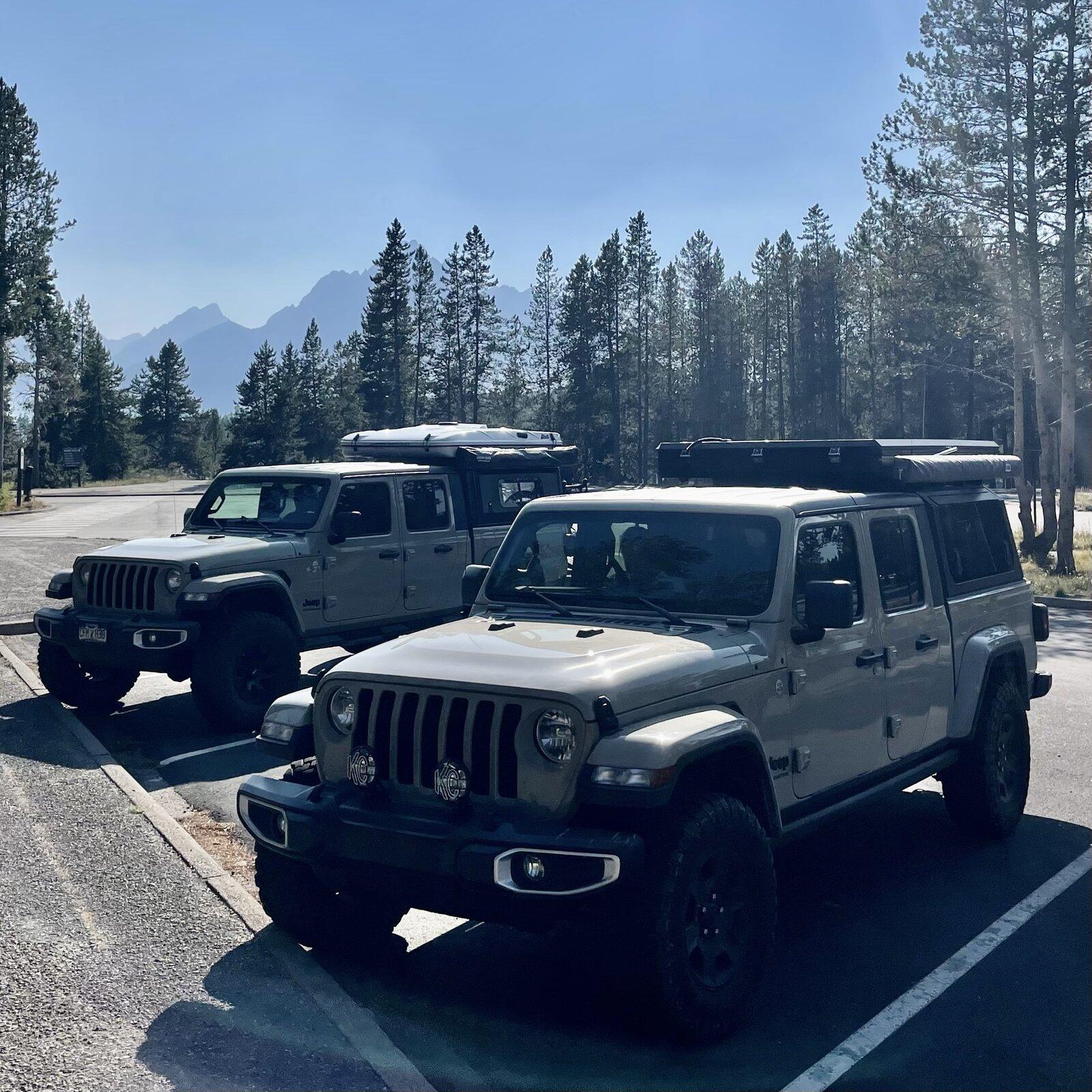 Jeep Gladiator RSI SmartCap with CVT Mt Hood RTT IMG_5482.JPEG