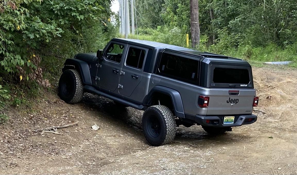 Jeep Gladiator Sport S Build Advice (Especially Wheel/Tire Offset and Camper/Exedition Rack) 6D9796A7-37D0-42A4-8DD7-58493DE2CA63_1_105_c
