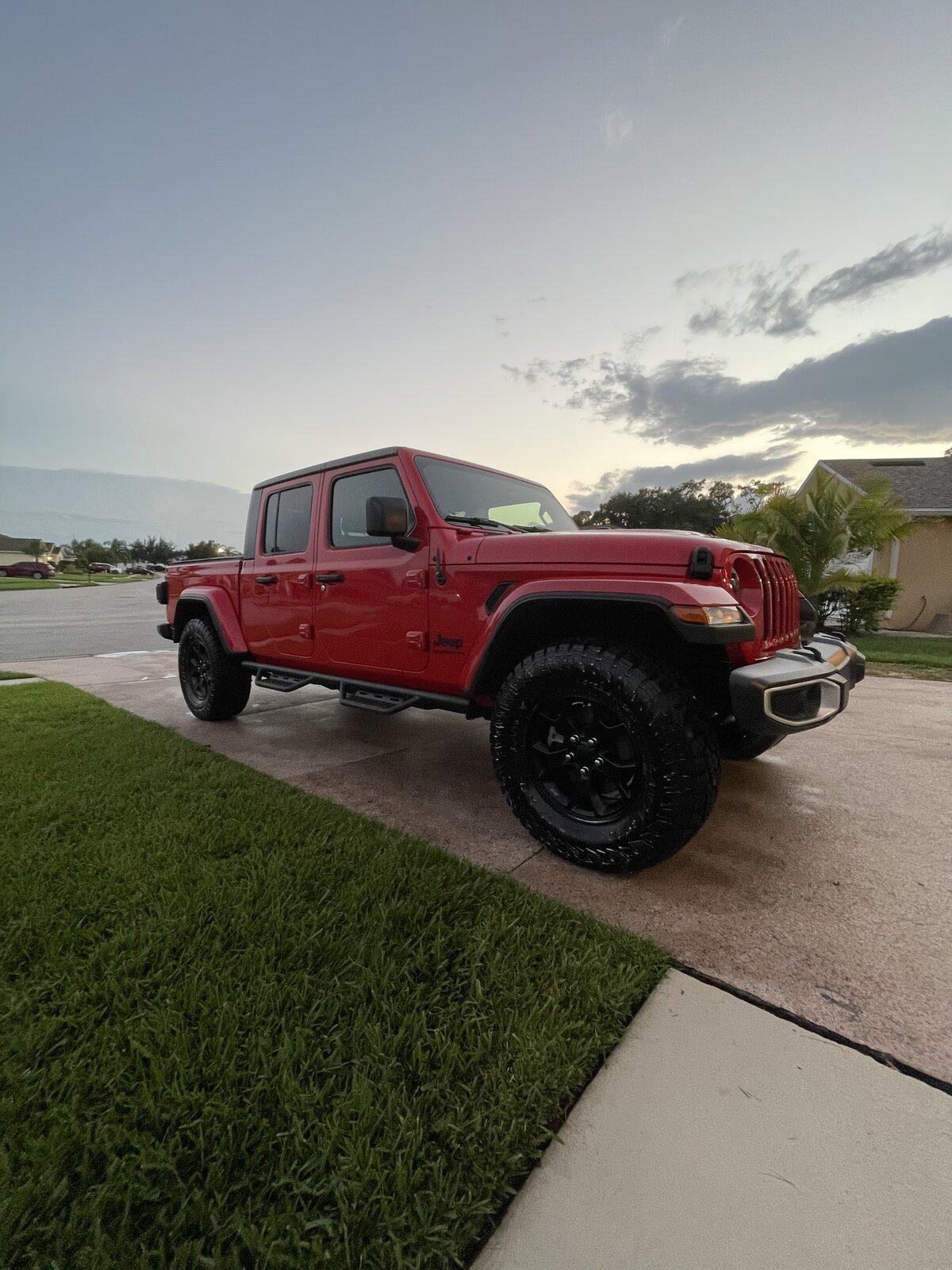 Jeep Gladiator Anyone running 35s on stock wheels without issues? 9424A8BD-2DB0-4859-AE2E-7E7A2BD31C6E