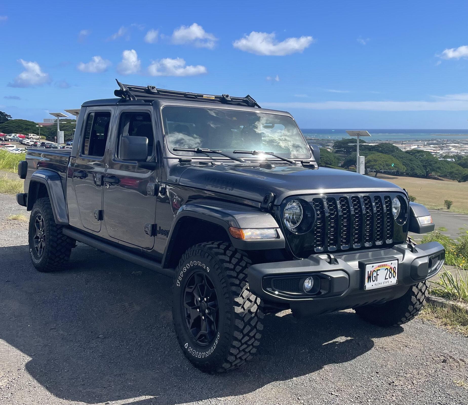 Jeep Gladiator WILLYS Edition Gladiator JT Club EB73E3CE-3A4C-40EF-9D45-58A148E3EF02