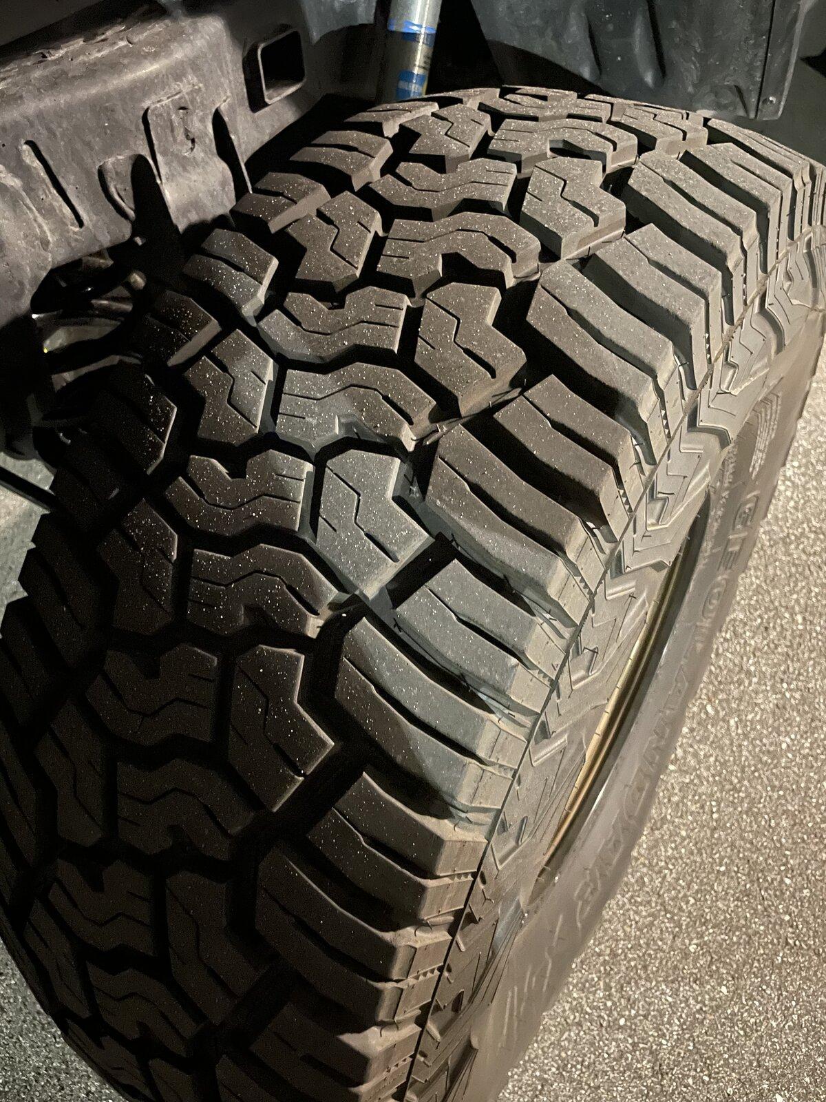 Jeep Gladiator Geolandar X-AT 37x13.50r17 CD80139D-006C-49BB-A066-586927954068