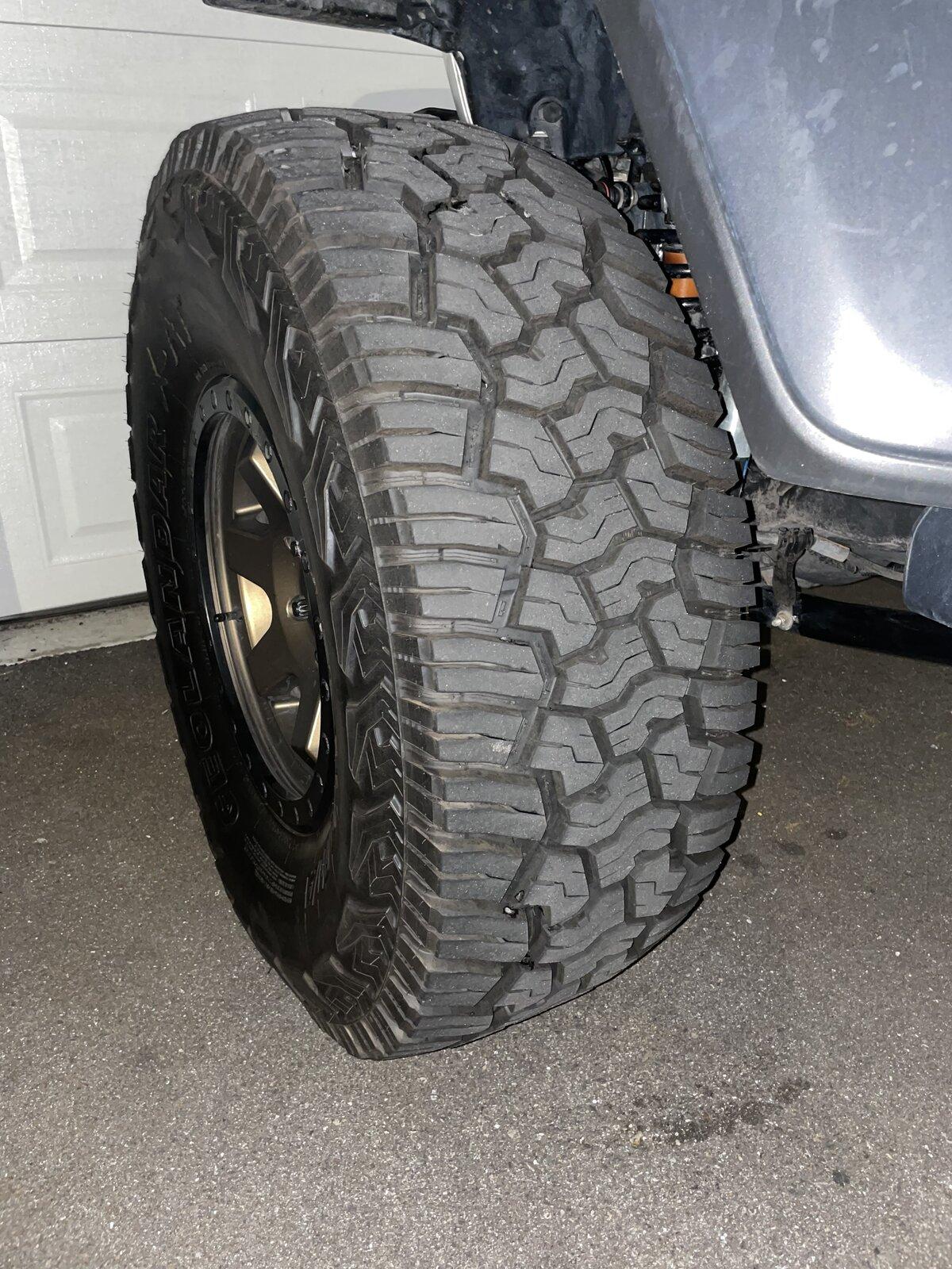Jeep Gladiator Geolandar X-AT 37x13.50r17 5D5514C5-A5F1-4664-8054-5FB946B0AC6A