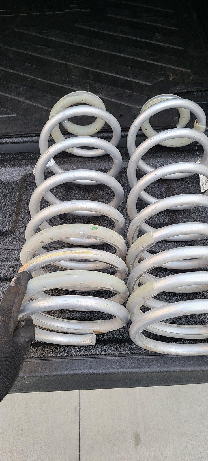 Jeep Gladiator Mojave shocks and coils 20210830_190139