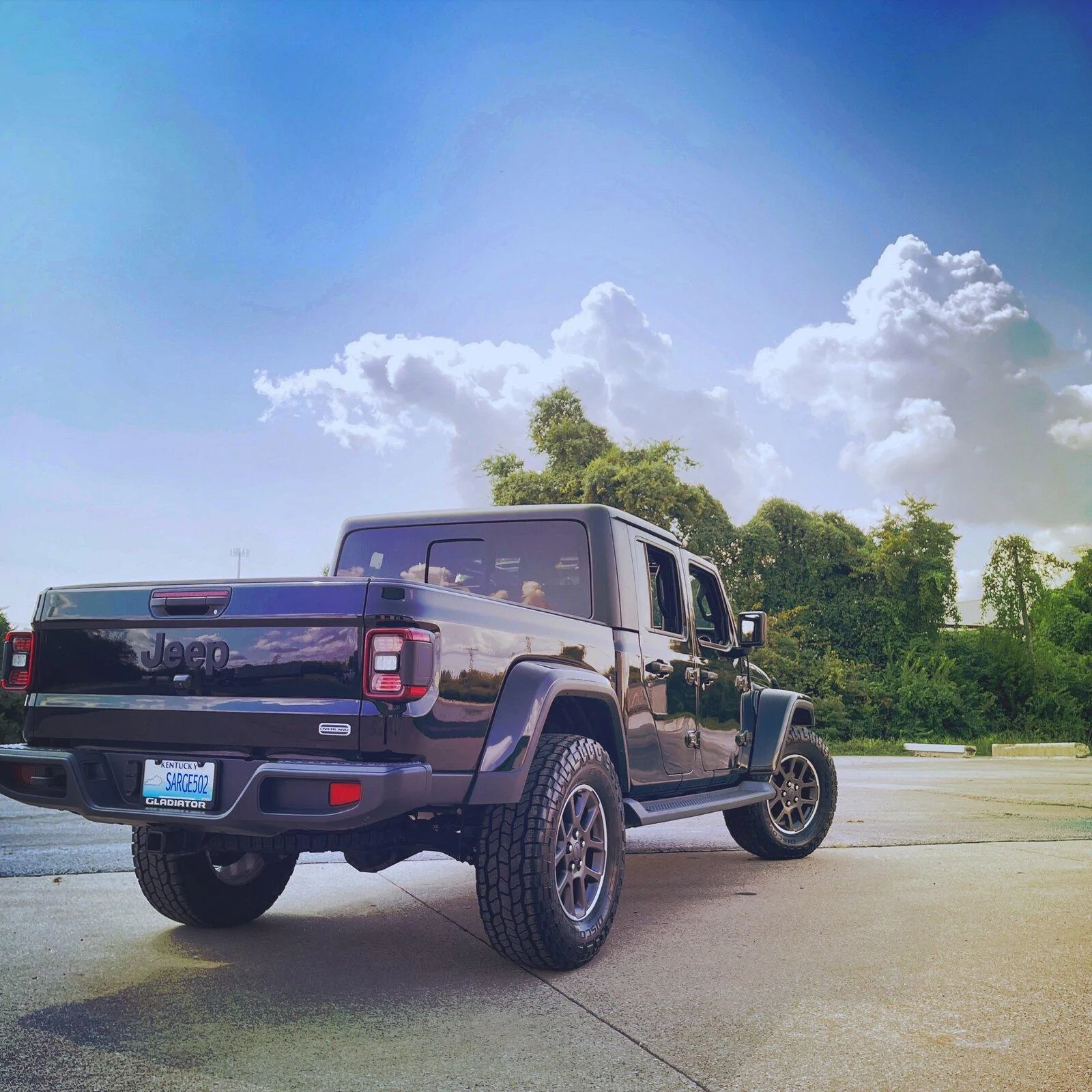 Jeep Gladiator Gladiator Glamour Shots F62D4902-7EBD-4111-81A8-468E15CBC380