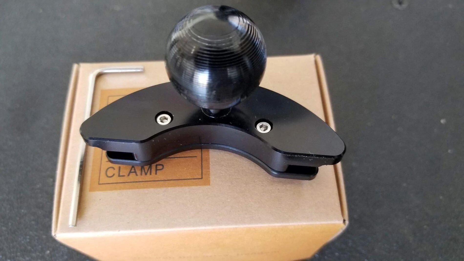 Jeep Gladiator Offroam Air Vent Ball Mount - Like New 20210911_115521