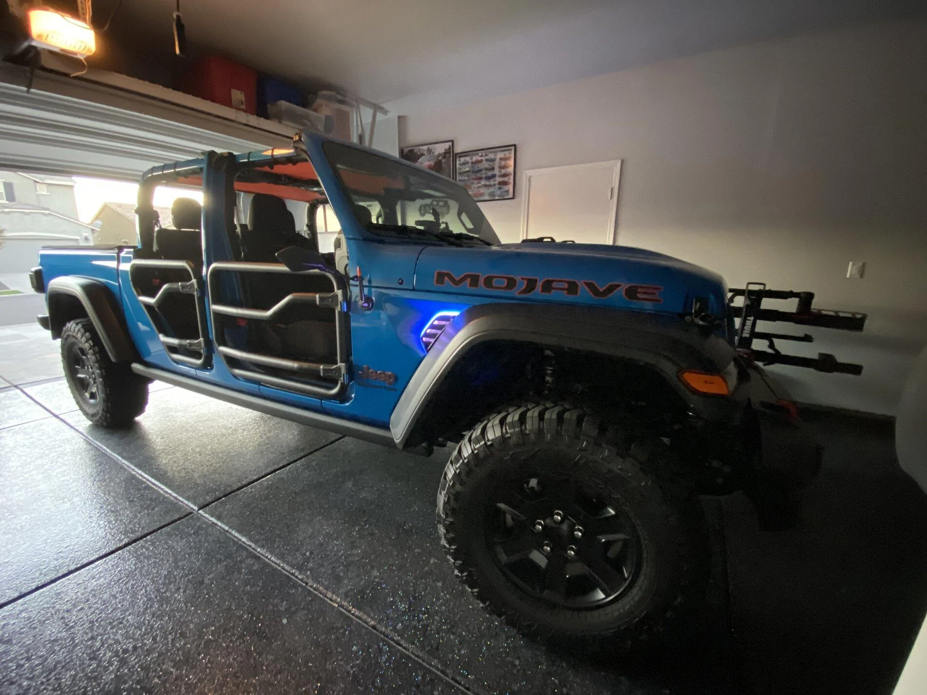 Jeep Gladiator MOJAVE Edition Gladiator JT Club D20648A0-78FC-421C-ACC6-C81ABDC858EE