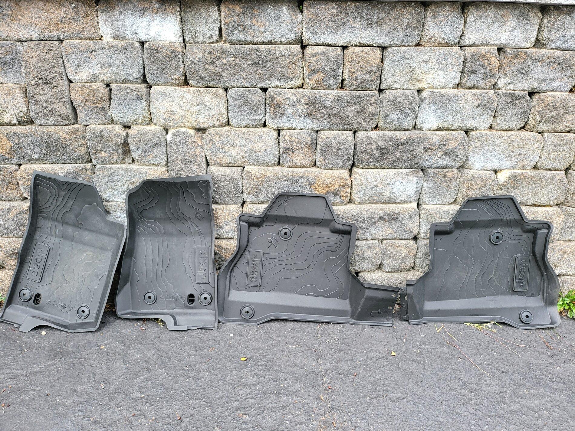 Jeep Gladiator All Weather Floor Mats Central NY 20210912_151247