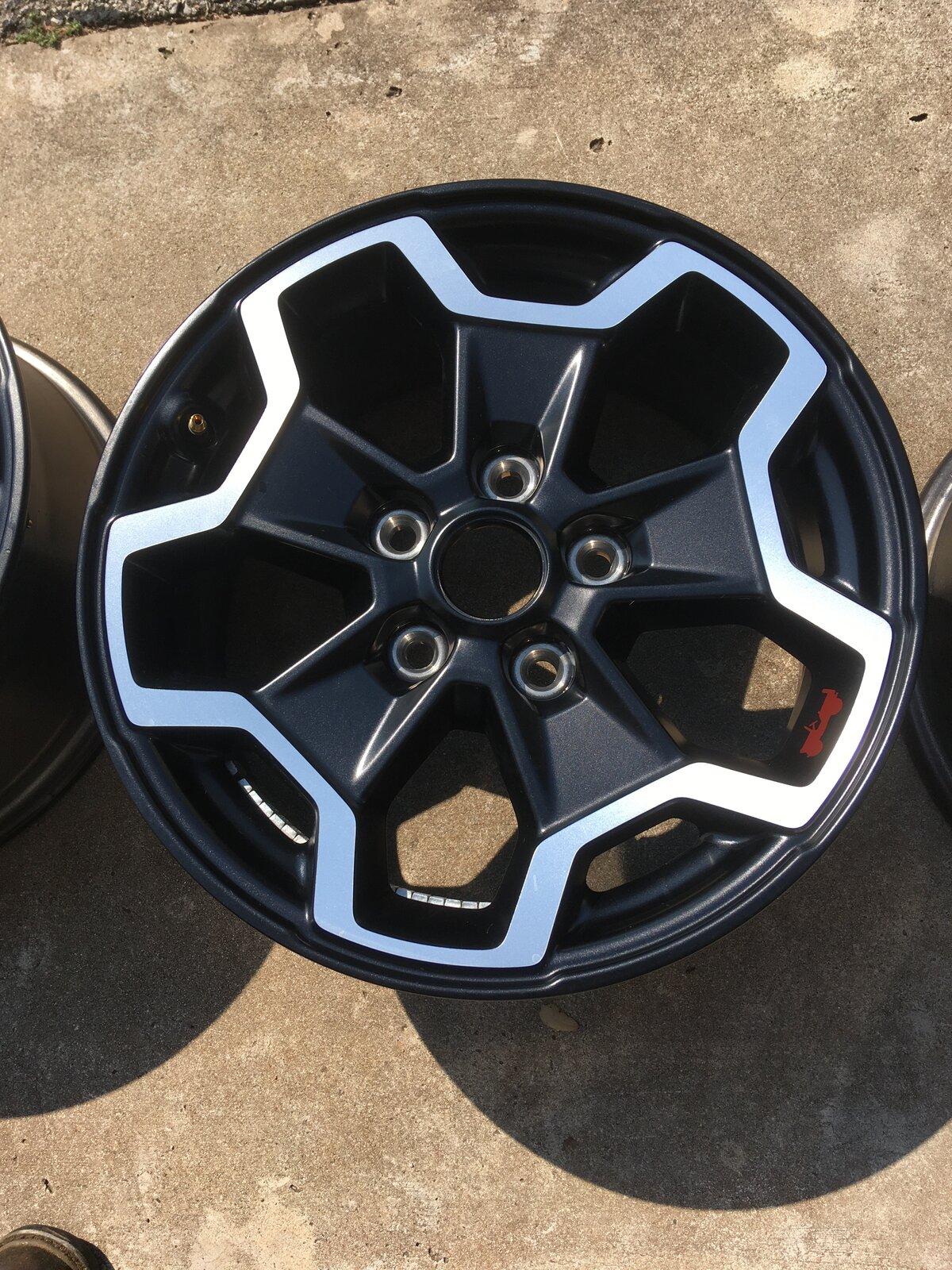 Jeep Gladiator Rubicon OEM Polished Wheels IMG_5629.JPG