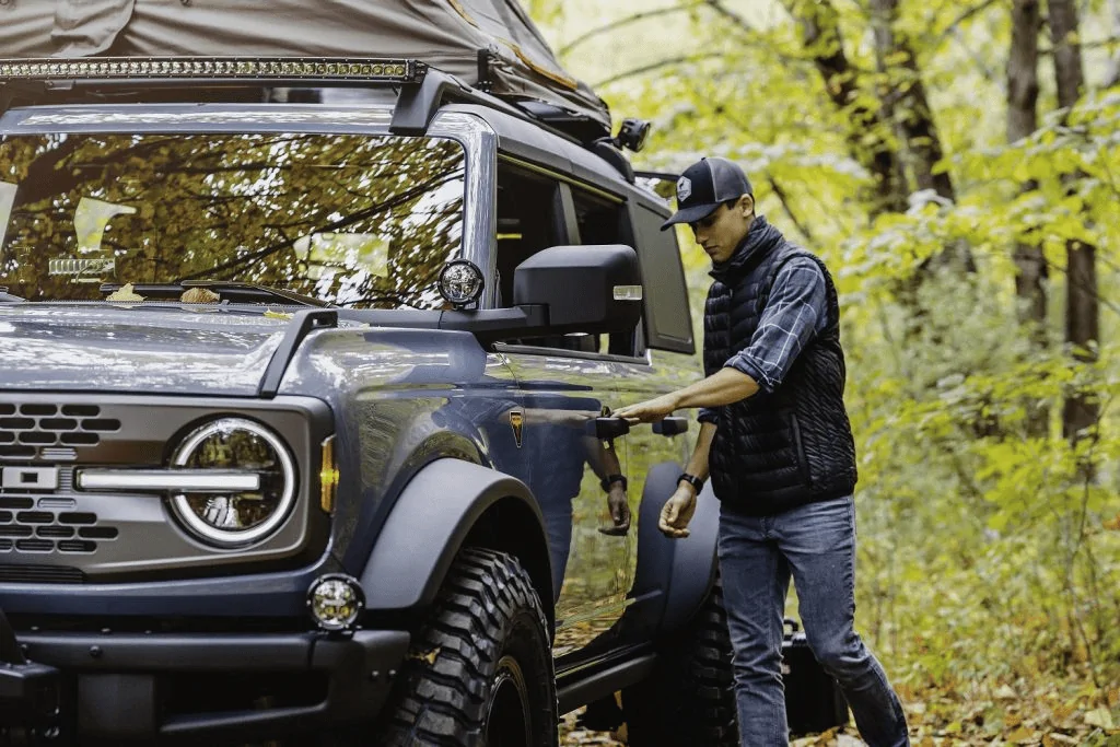 Jeep Gladiator Bronco is fullsize - no comparison 1631486788503