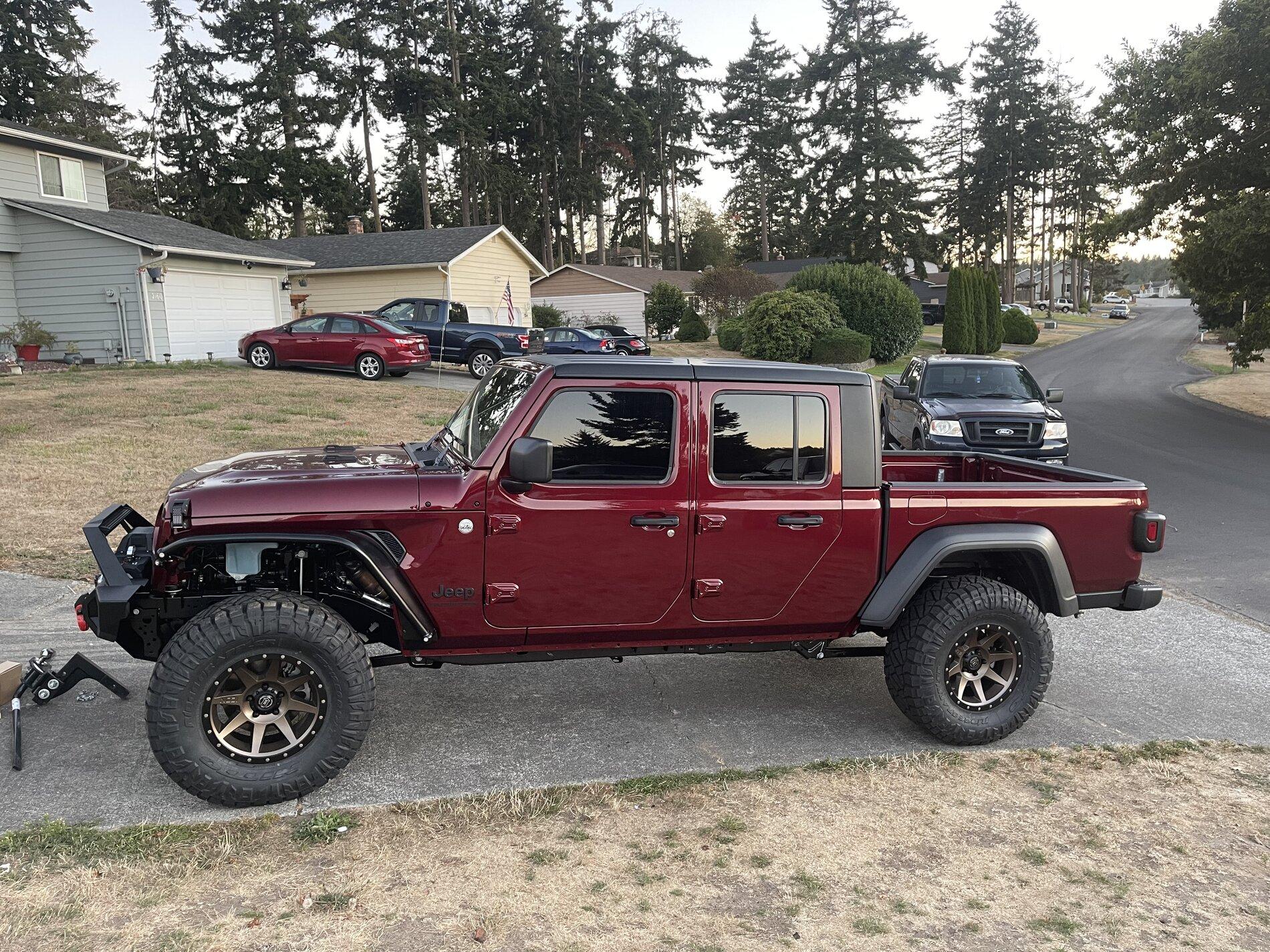 Jeep Gladiator Piecing together lift DA256360-228A-4E4D-82E8-9EE2951D680E