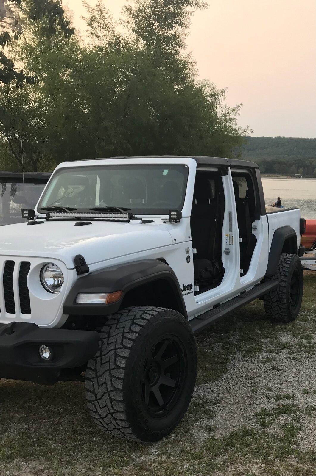 Jeep Gladiator New to jeep 35 or 37’s 12B261C4-99BE-41BE-95FF-507FF4761978