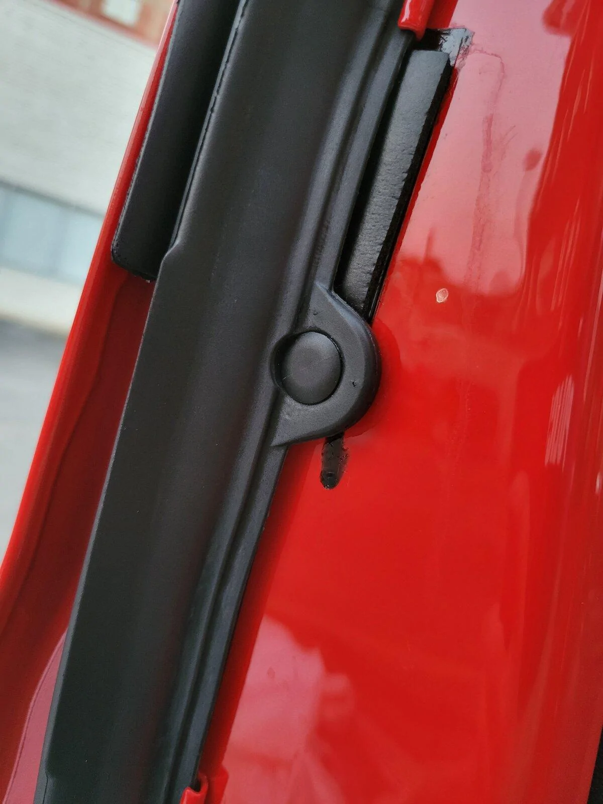 Jeep Gladiator Doors dripping black glue like substance 20210913_065602