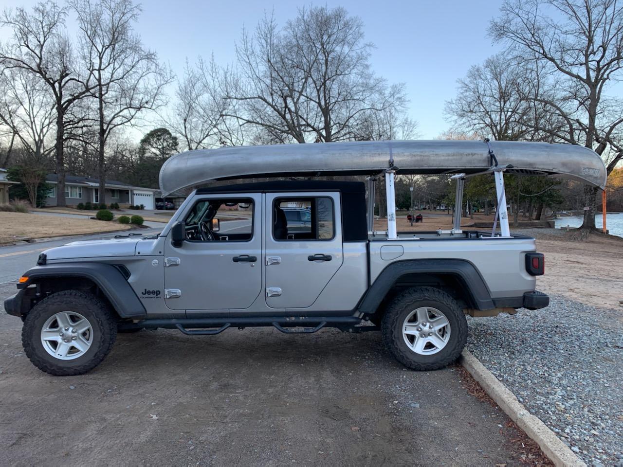 Jeep Gladiator How do you guys carry your kayaks? IMG_9378