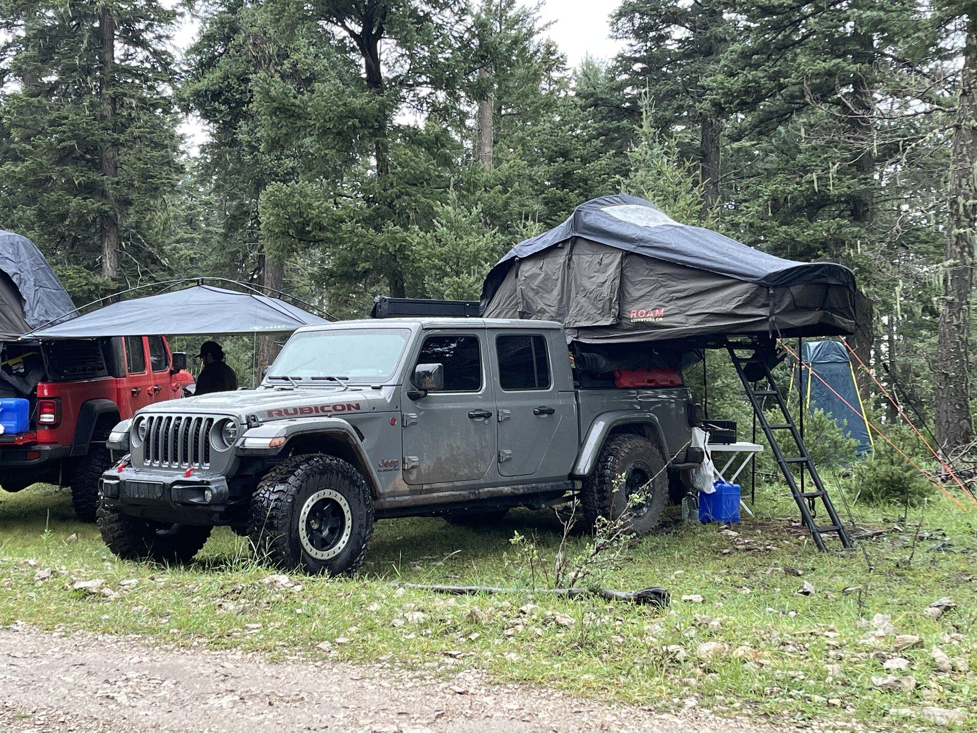 Jeep Gladiator STING GRAY Gladiator JT Club 145C860D-9E70-46CB-B07A-FA5232D8B342