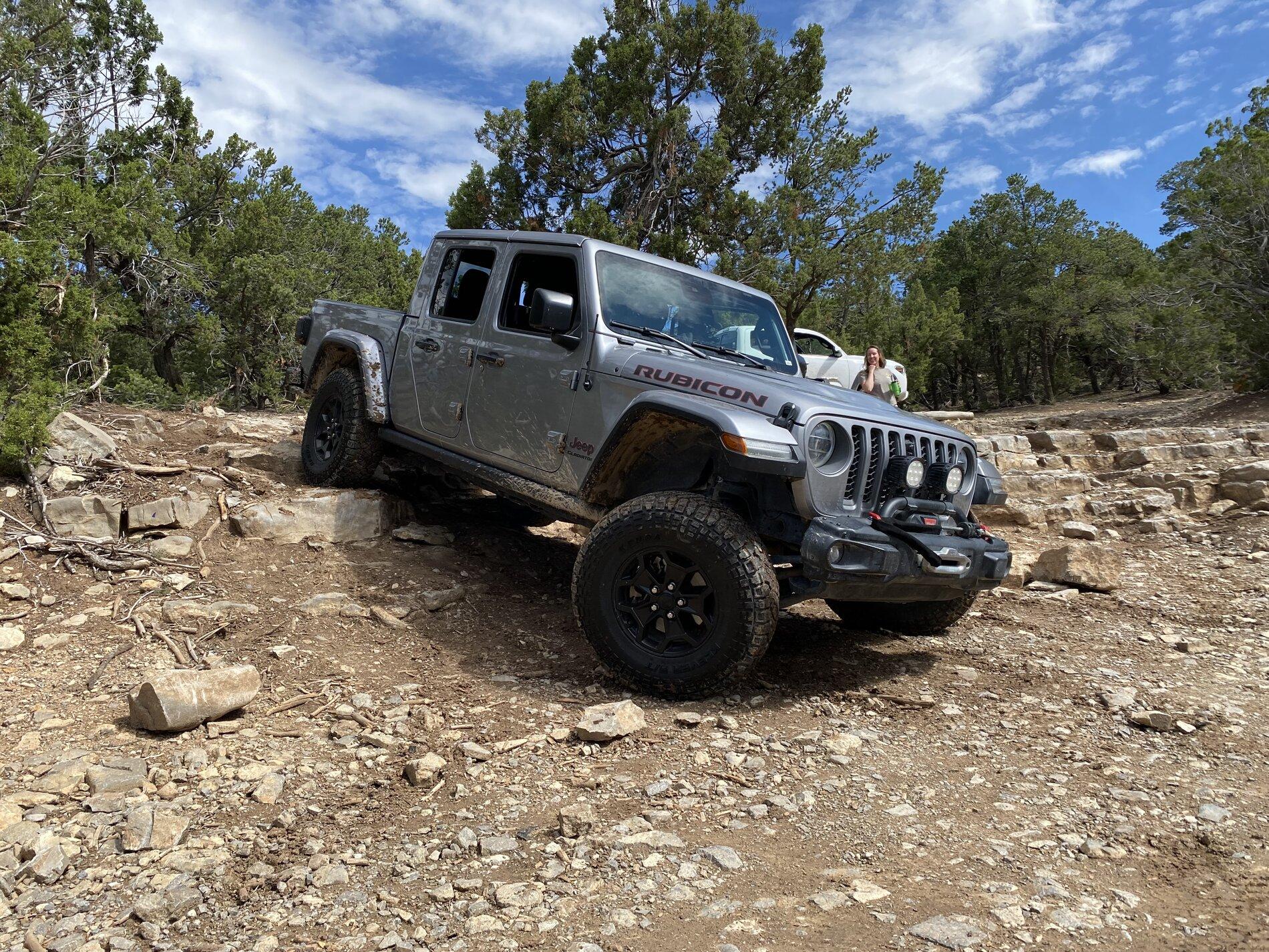 Jeep Gladiator To stubby or not to stubby? 46A948BE-2E51-49AC-A1E0-B3519DDF287C