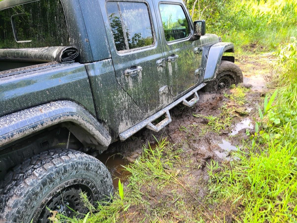 Jeep Gladiator Tire pressure for road? stuck